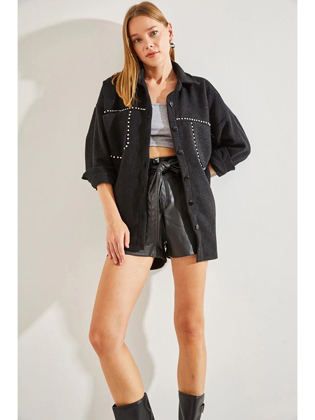 Siyah Kadın Taş İşlemeli Çift Cepli Kaşe Ceket-3