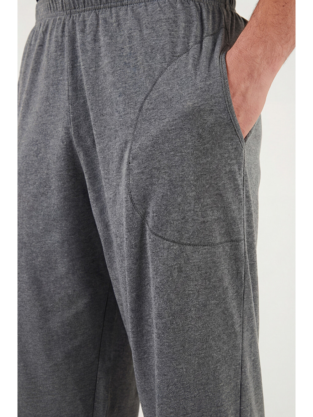 Siyah Pamuklu Regular Fit Baskılı Pijama Takımı 6096160-5