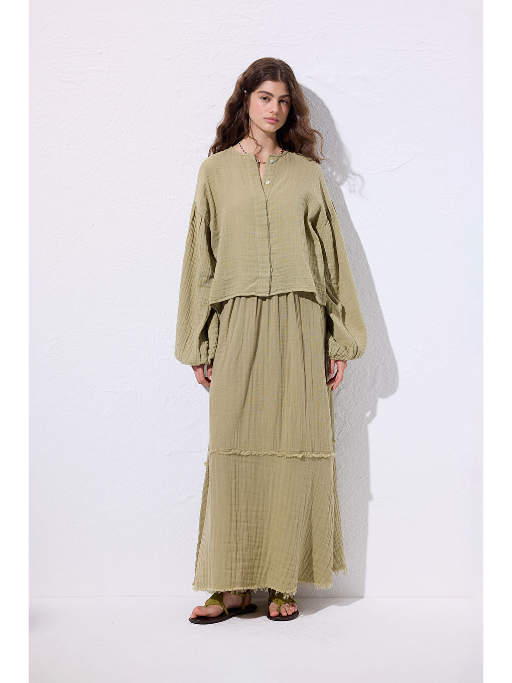 Yeşil Müslin Balon Kol Kısa Bluz Adaçayı-3