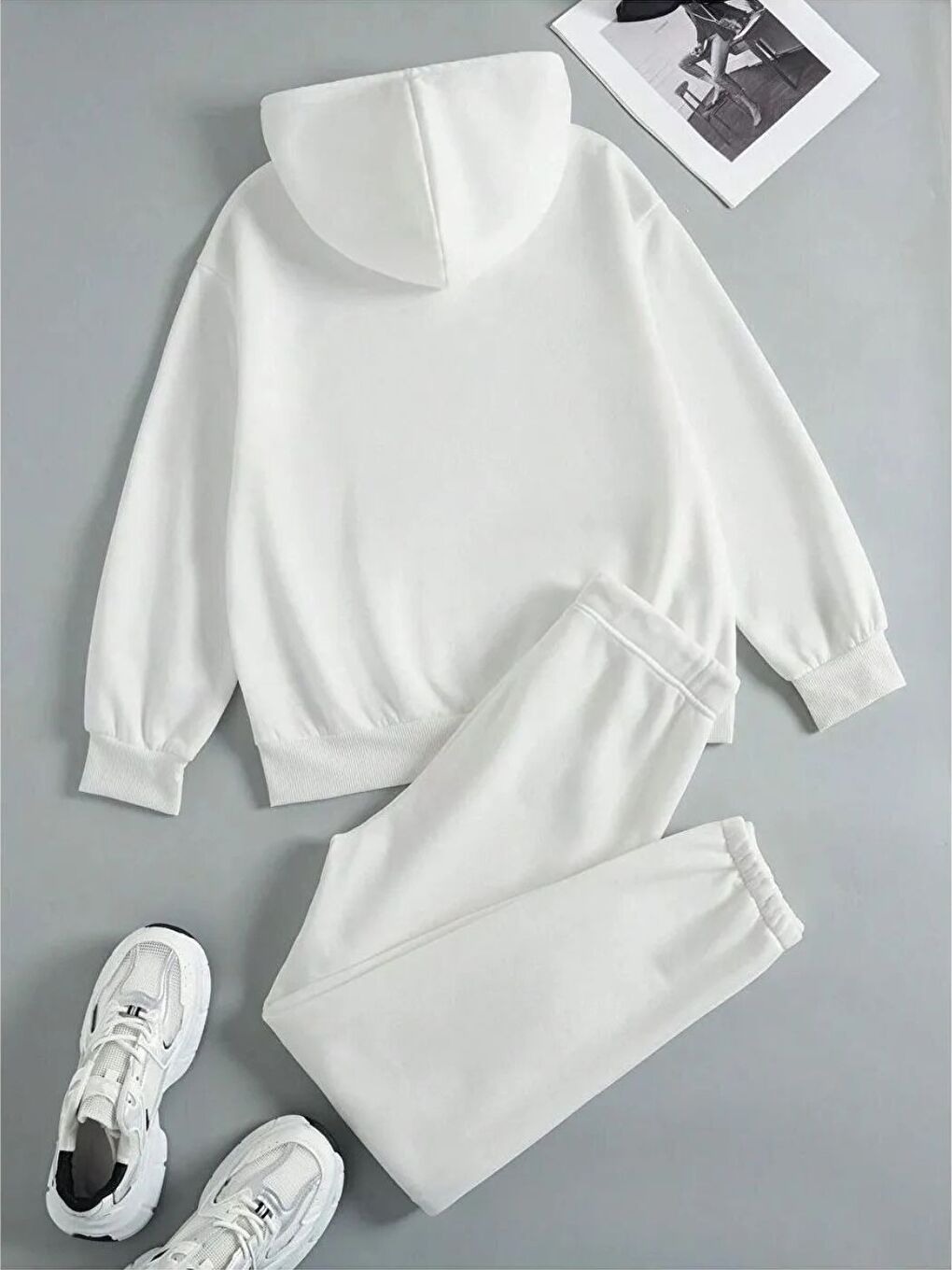 Kadın Beyaz Perfectt Baskılı Oversize Alt Üst Eşofman Takımı-1