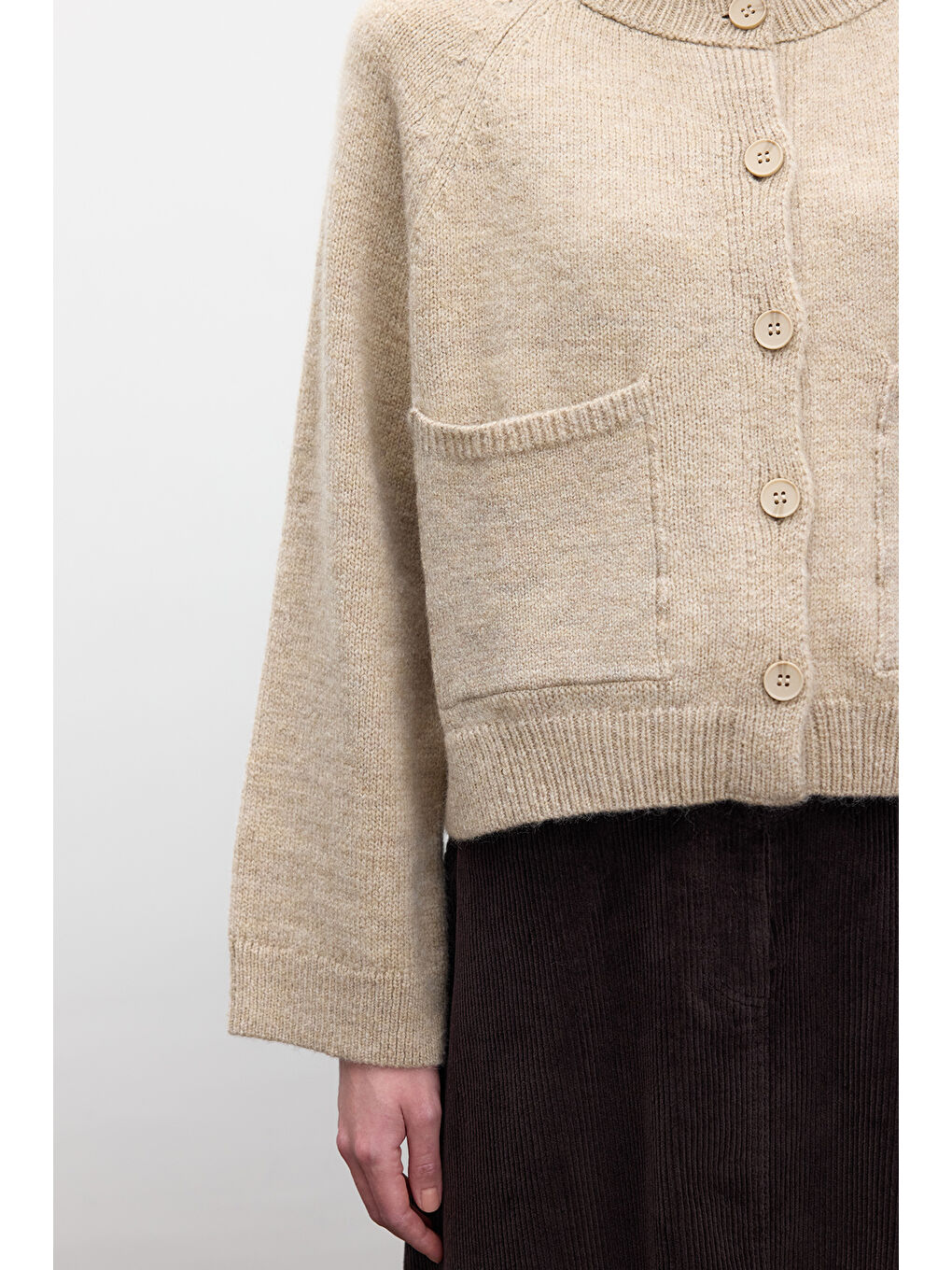 Düz Örgü Düğmeli Triko Hırka Bej-4
