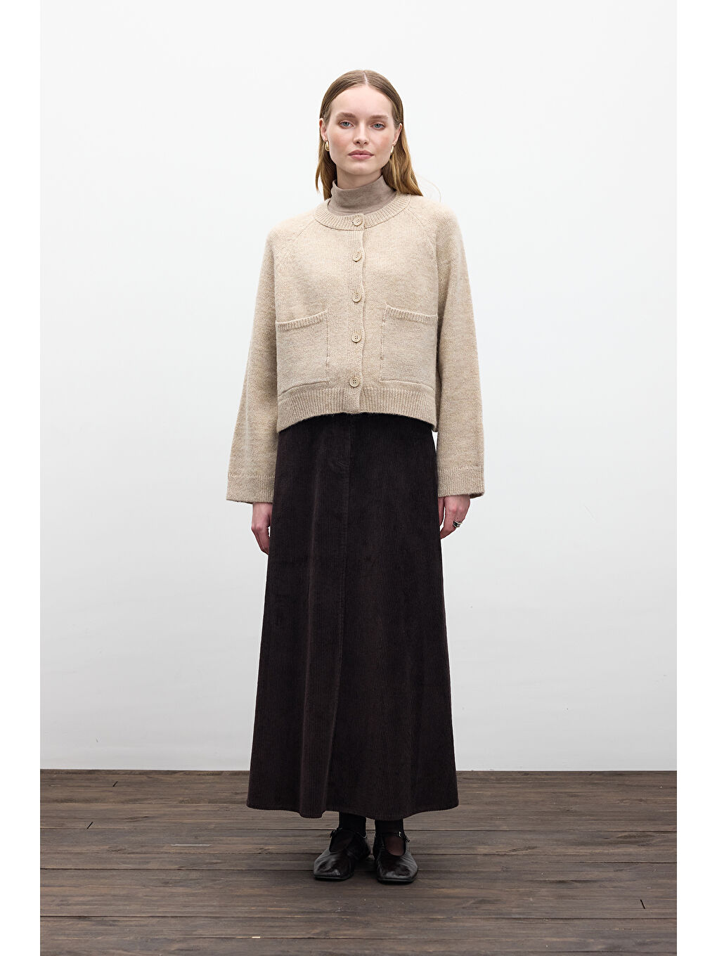 Düz Örgü Düğmeli Triko Hırka Bej-5