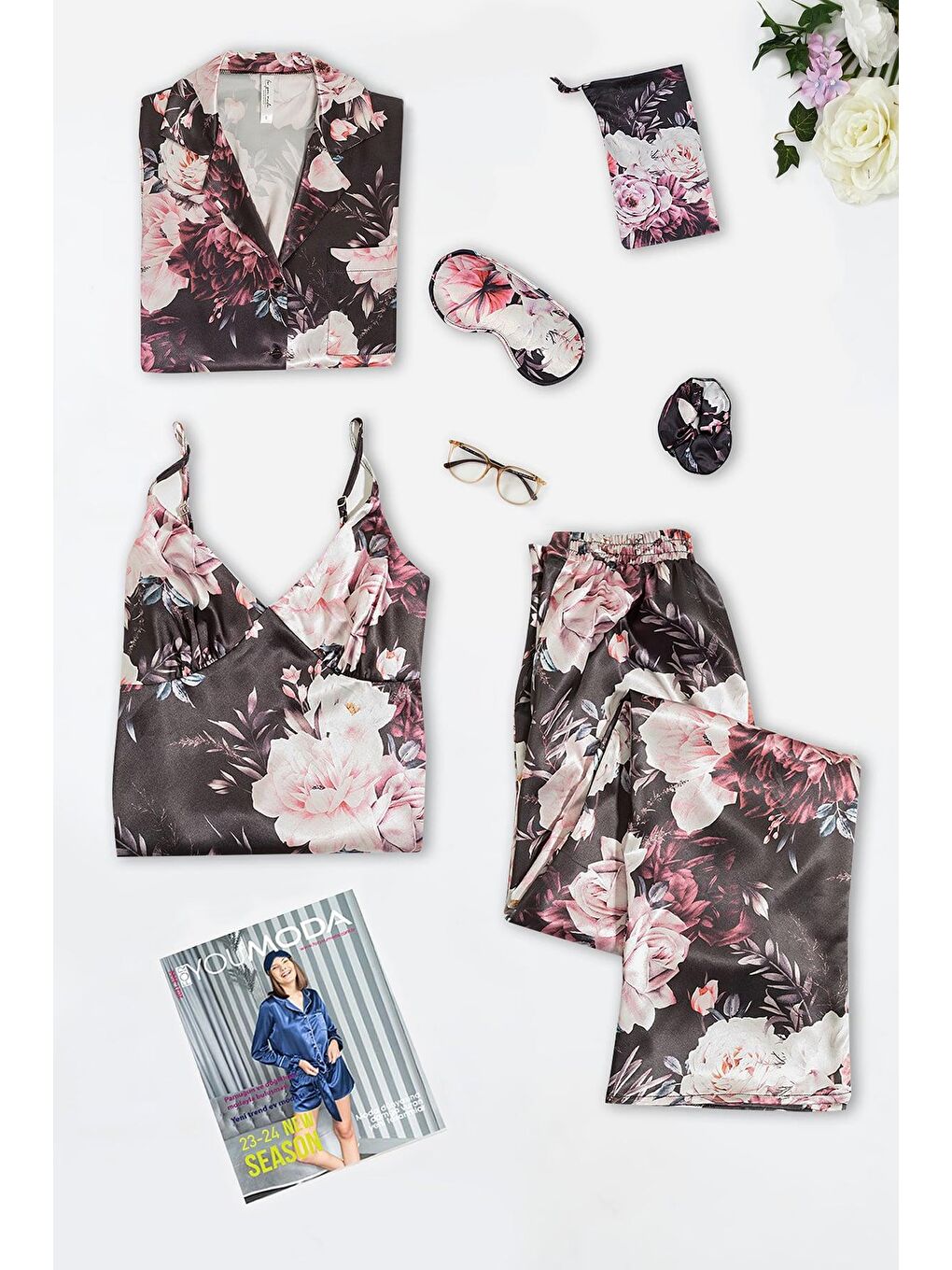 Siyah 6'lı Gül Baskılı Fuşya Pijama Takımı