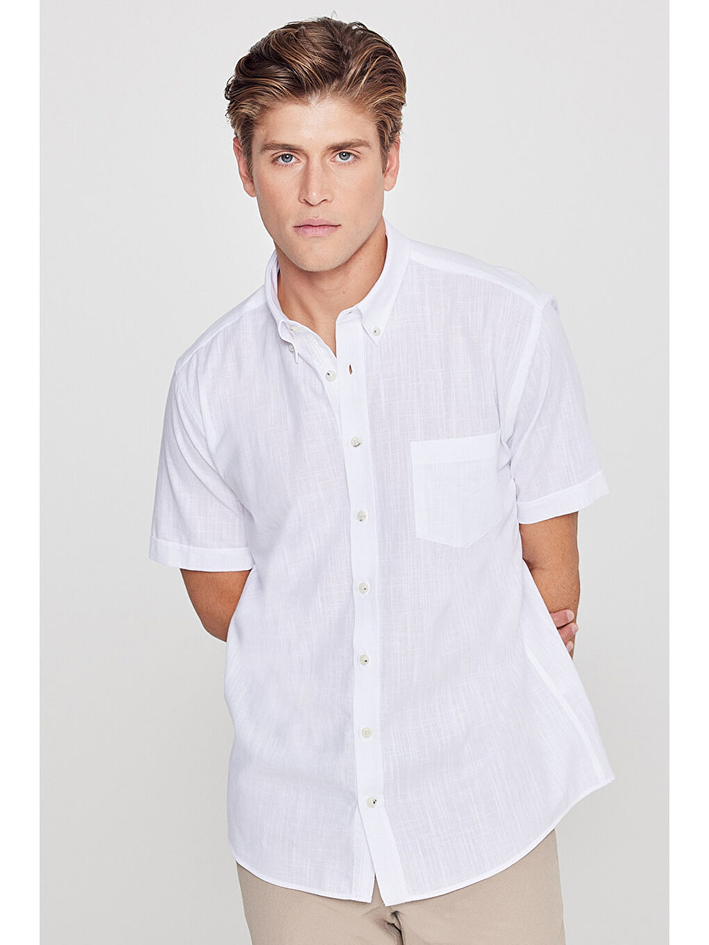 Erkek Beyaz Comfort Fit Rahat Kesim Gizli Düğmeli Yaka Keten Görünümlü %100 Pamuk Flamlı Gömlek-2
