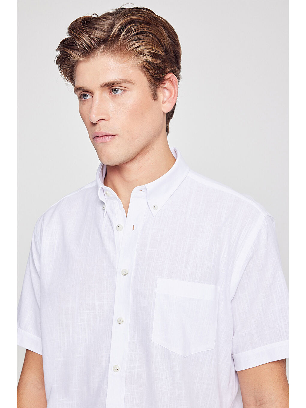 Erkek Beyaz Comfort Fit Rahat Kesim Gizli Düğmeli Yaka Keten Görünümlü %100 Pamuk Flamlı Gömlek-3