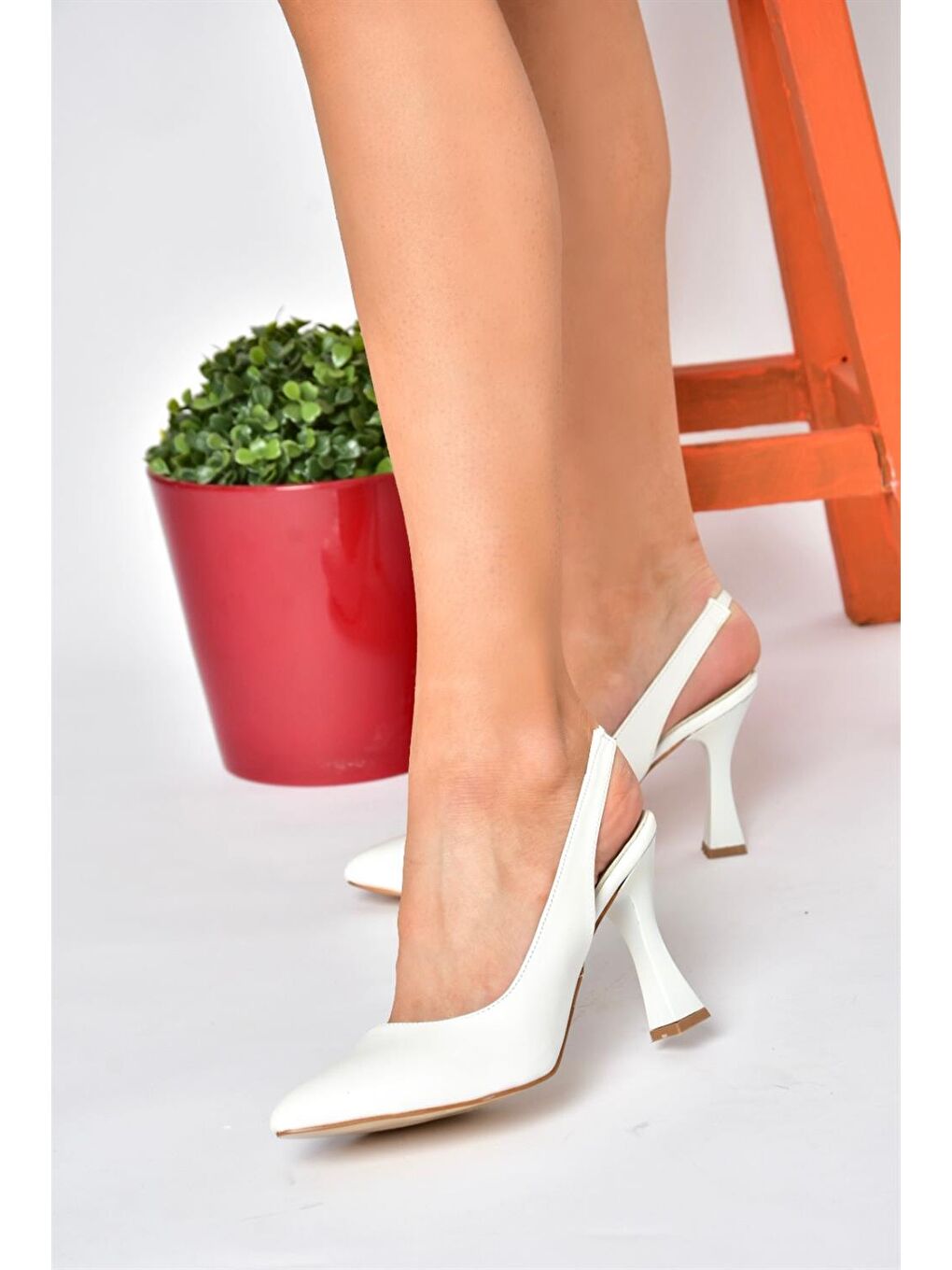 P250149009 Beyaz Kalın Topuklu Kadın Ayakkabı-1