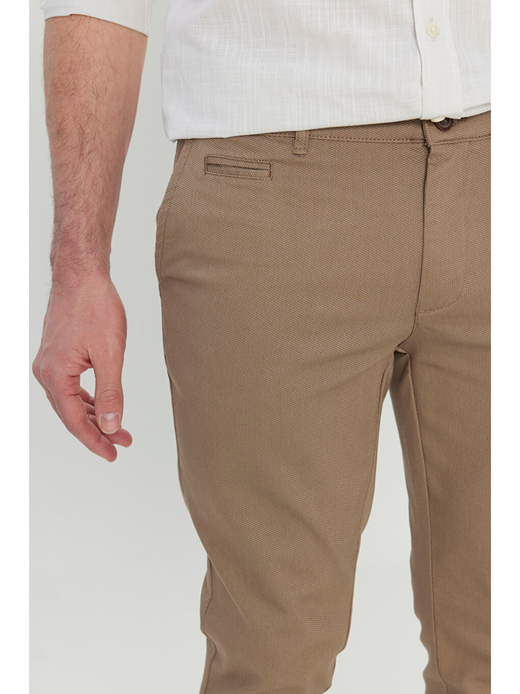 Erkek Bej Pamuklu Slim Fit Armürlü Yan Cepli Esnek Casual Pantolon-4