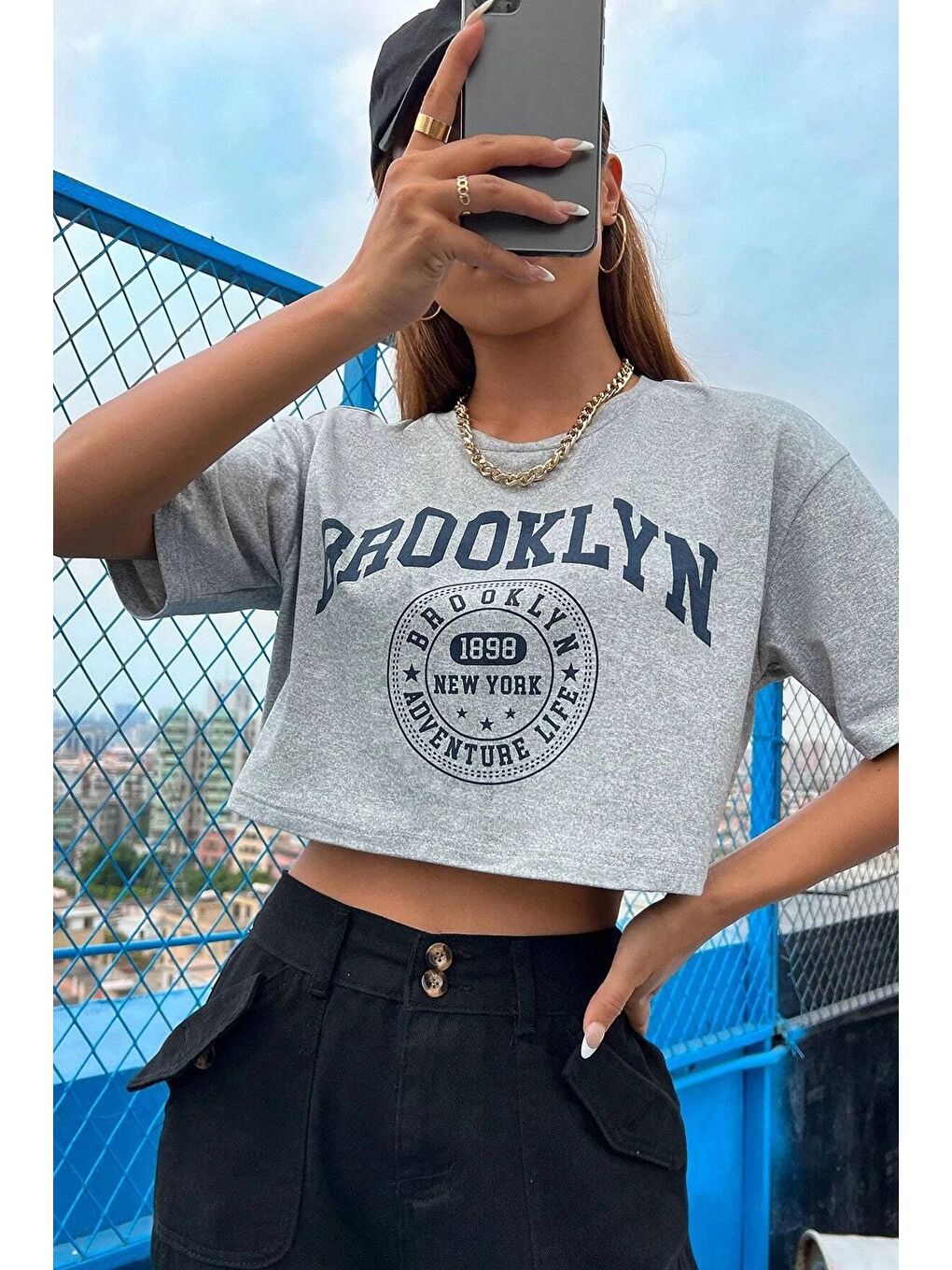 Kadın Oversize Crop T shirt Gri Brooklyn Baskılı-3