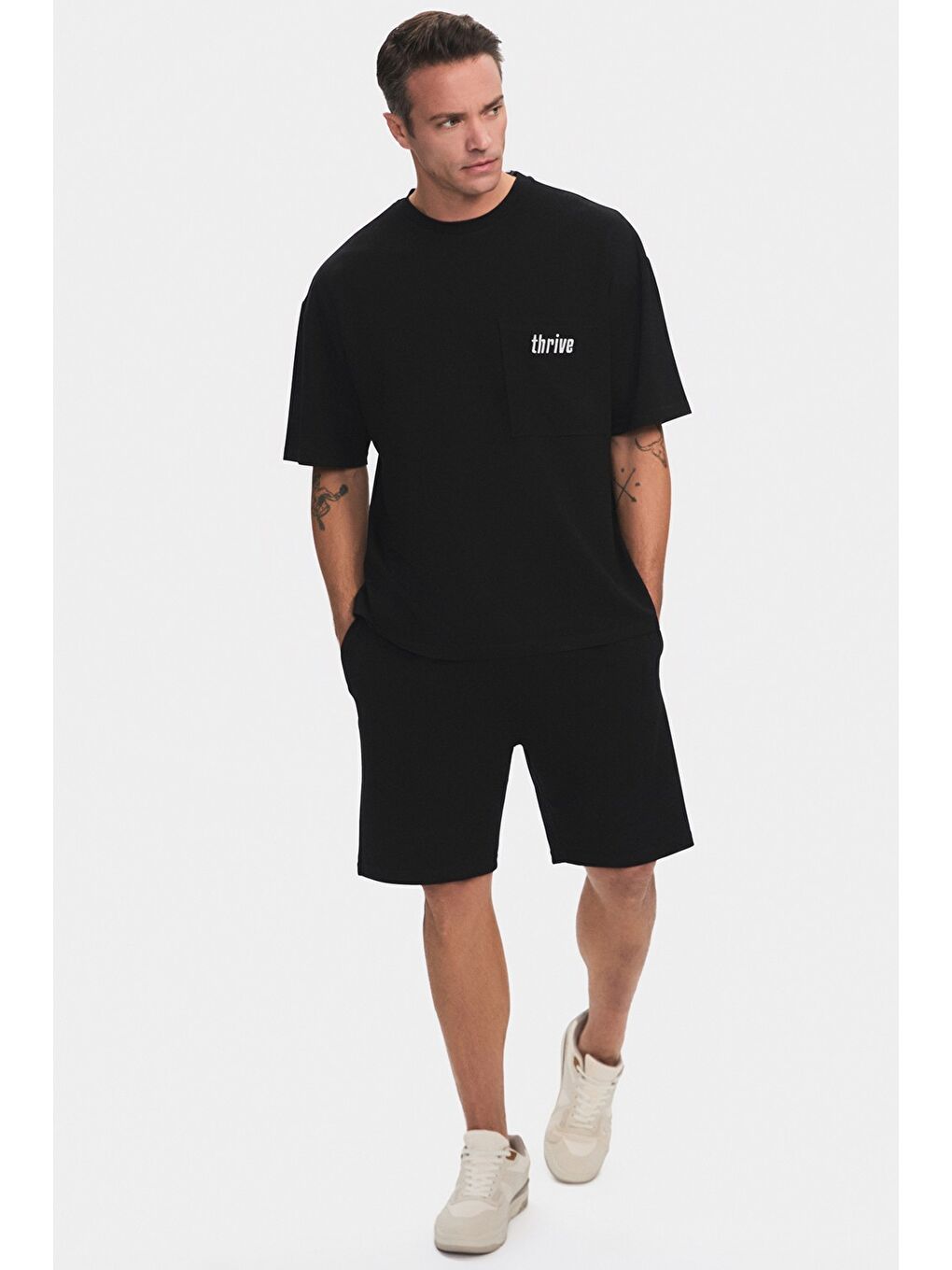 Siyah Erkek Oversize Nakış Detaylı Şort Takım-1