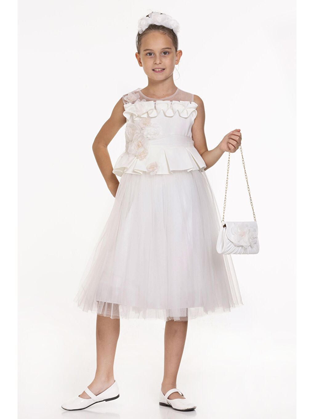 Beyaz Robası Güllü Taçlı Elbise