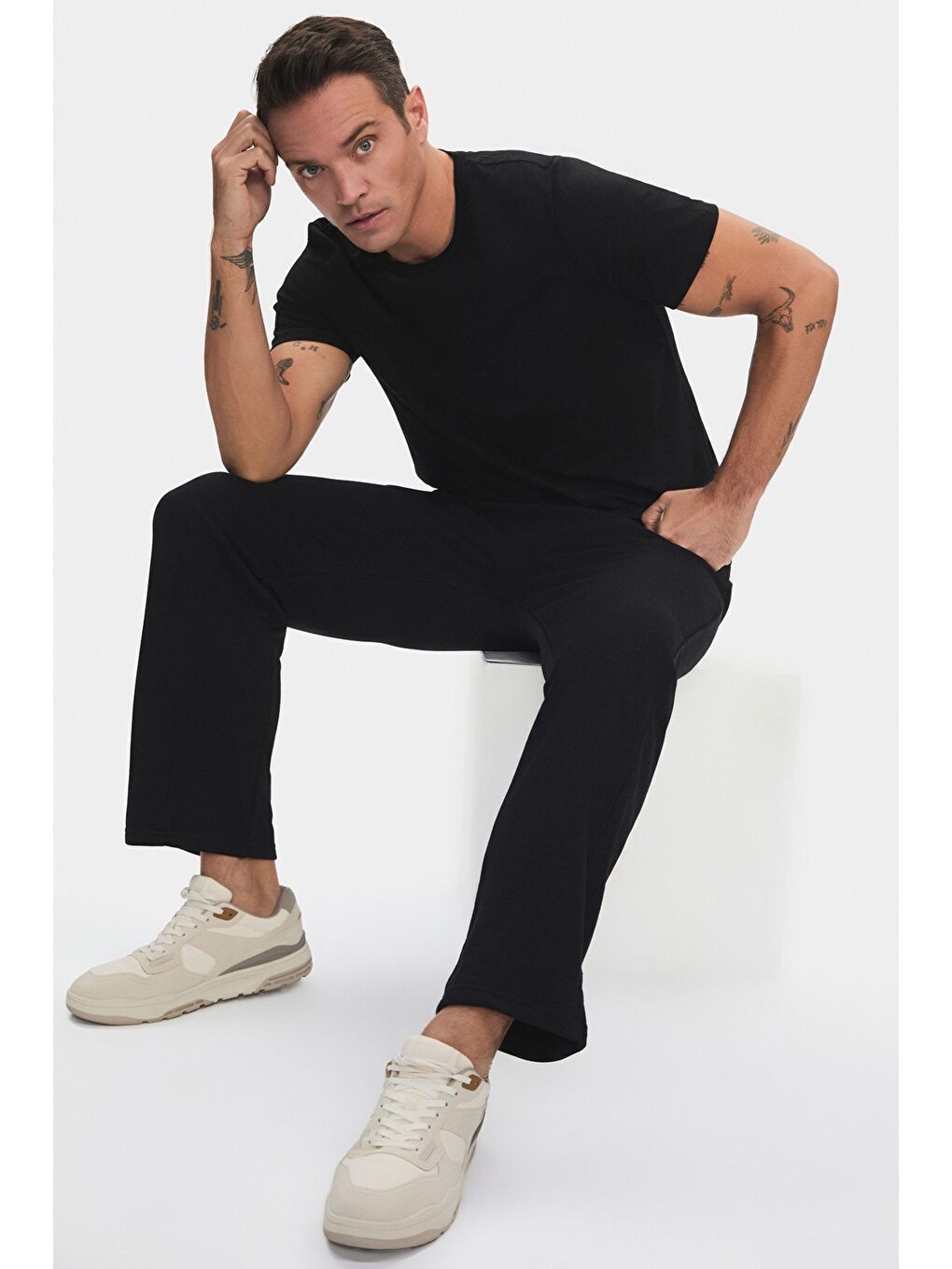 Siyah Erkek Regular Fit Eşofman-2