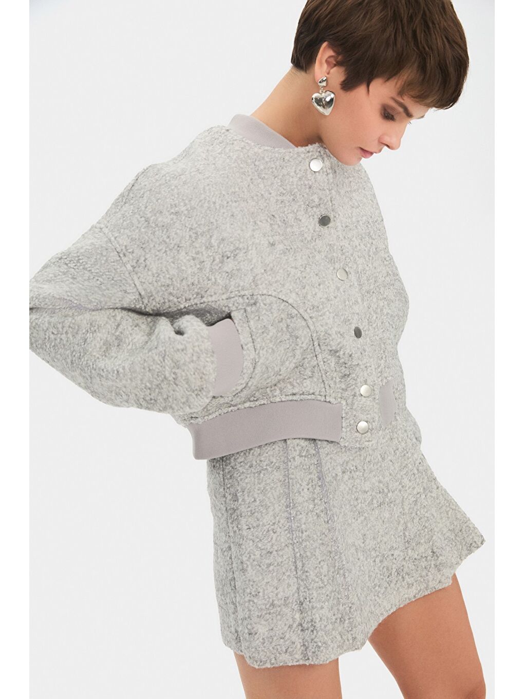Gri Kadın Buklet Kumaş Bomber Ceket Pilili Mini Etek Takım-1