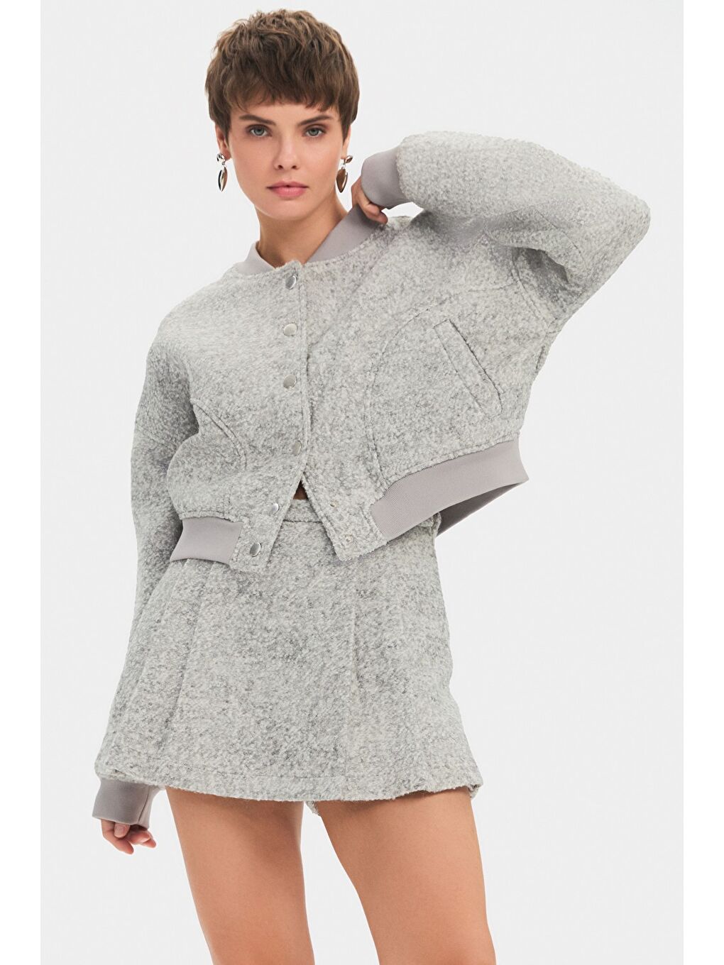 Gri Kadın Buklet Kumaş Bomber Ceket Pilili Mini Etek Takım-3