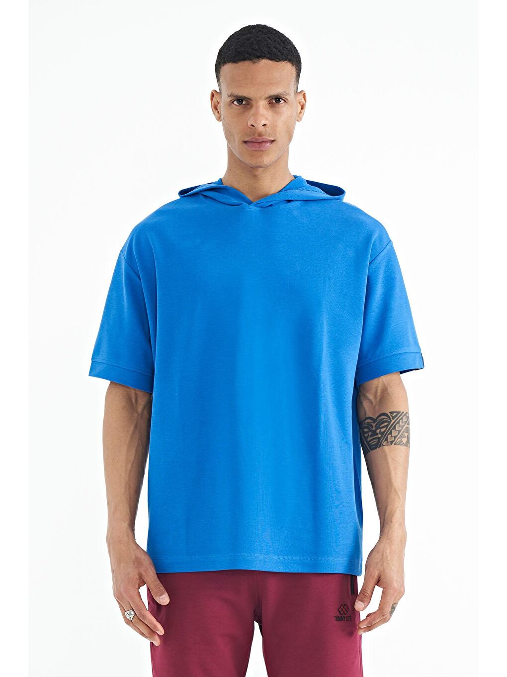 TOMMYLIFE Mavi Saks Kapüşonlu Kol Etiket Detaylı Oversize Erkek T-shirt - 88179