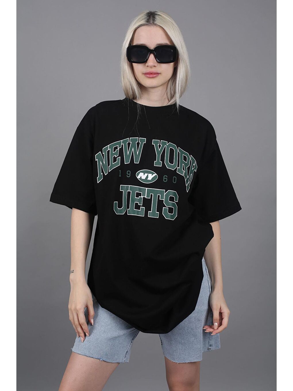 Siyah Baskılı Oversize Kadın Tişört MG1226