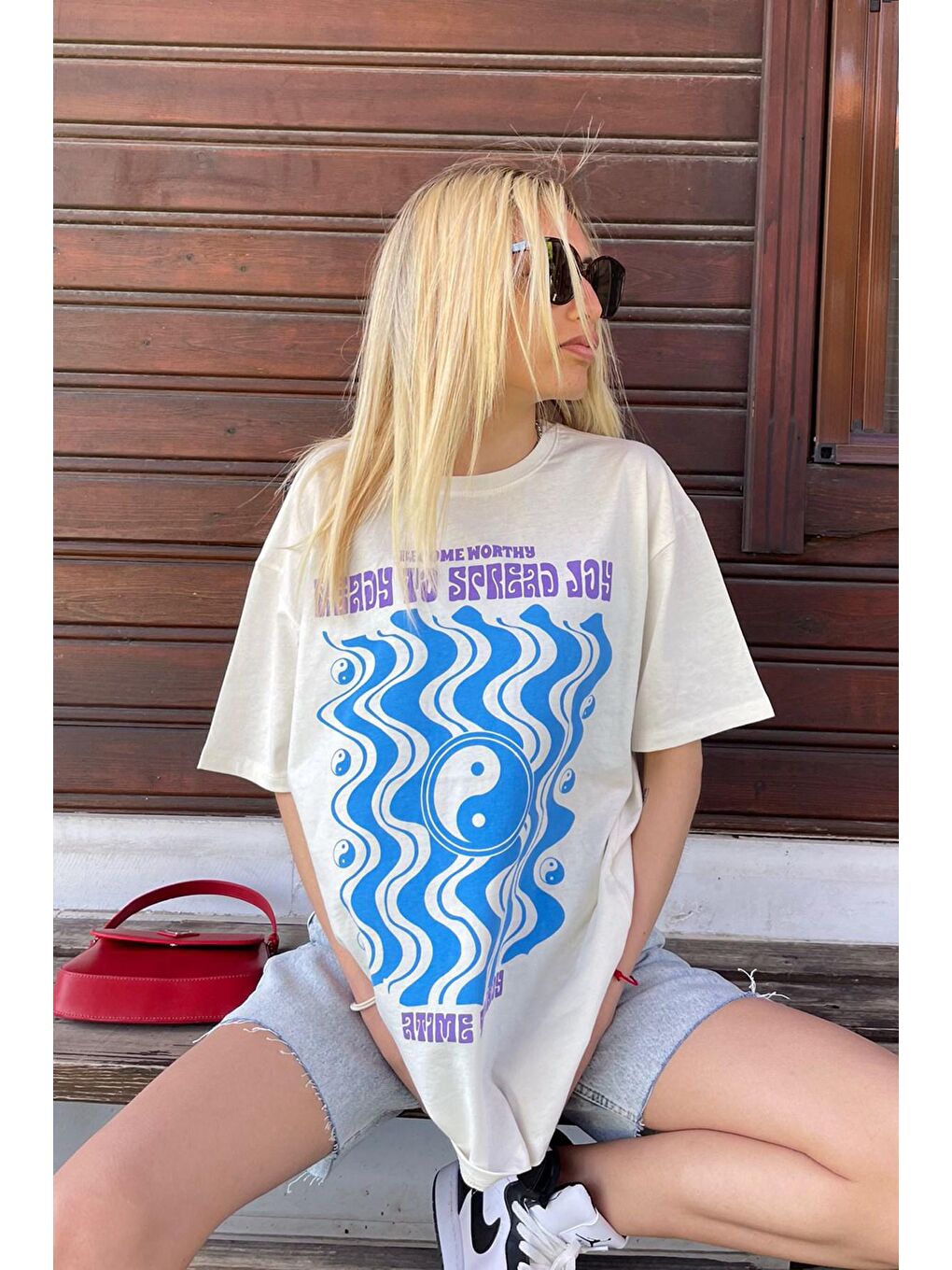 Beyaz Baskılı Over Fit Kadın Tişört Mg1500