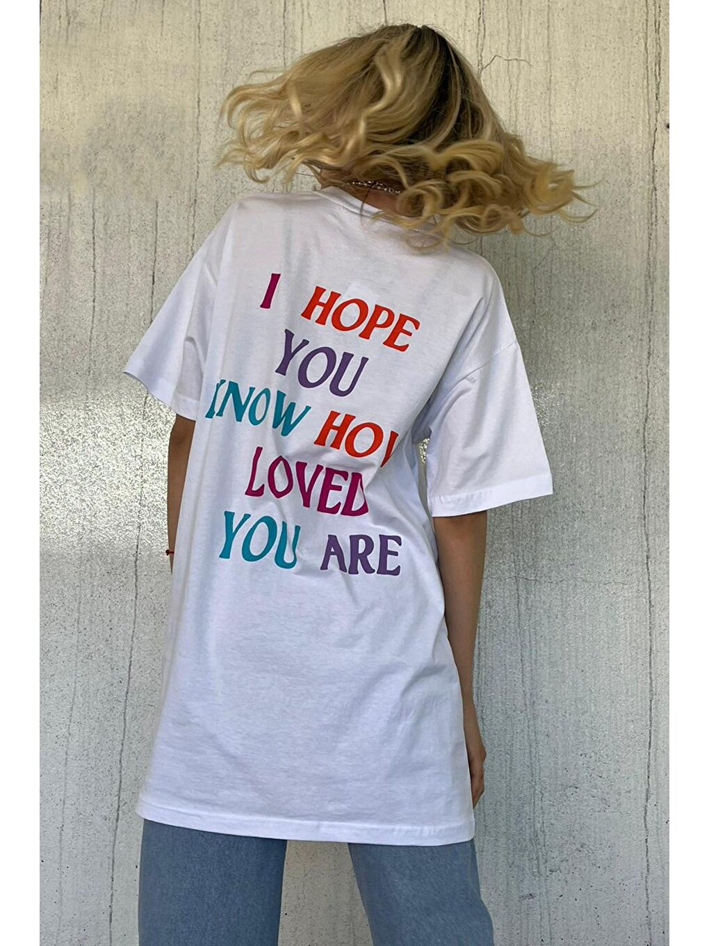 Beyaz Baskılı Oversize Bisiklet Yaka Kadın Tişört-4