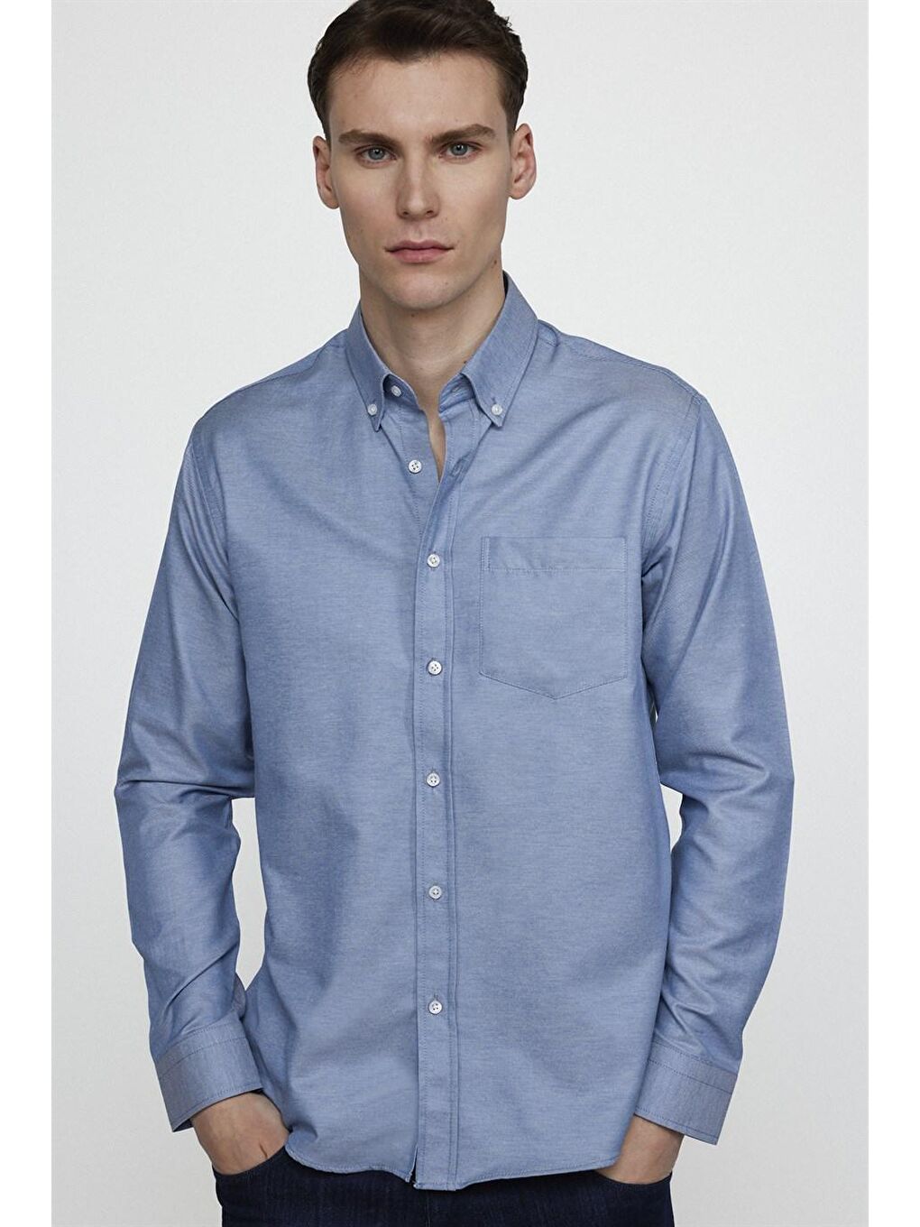 Gri Klasik Fit Uzun Kol Düz Yaka Düğmeli Cepli Erkek Gömlek