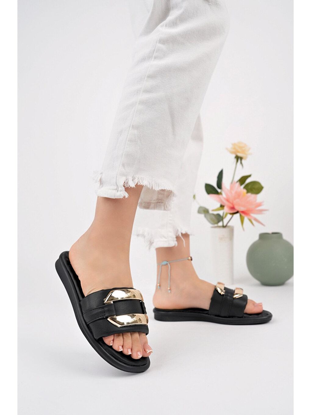 Siyah Muggo Asos Kadın  Günlük Ortopedik Tokalı Şık Tarz ve Rahat Terlik