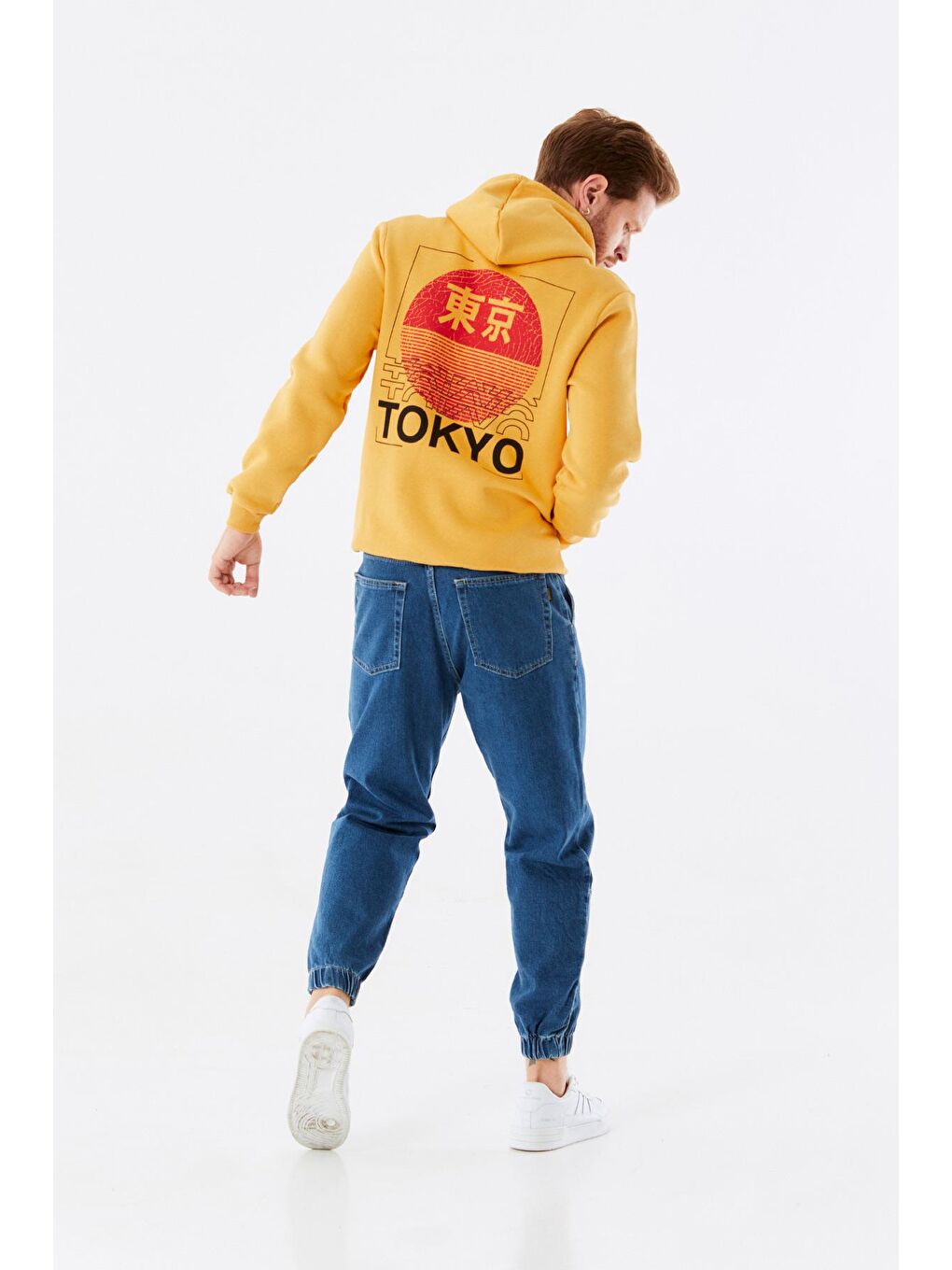 Sarı Baskılı Kanguru Cepli Kapüşonlu Sweatshirt-4