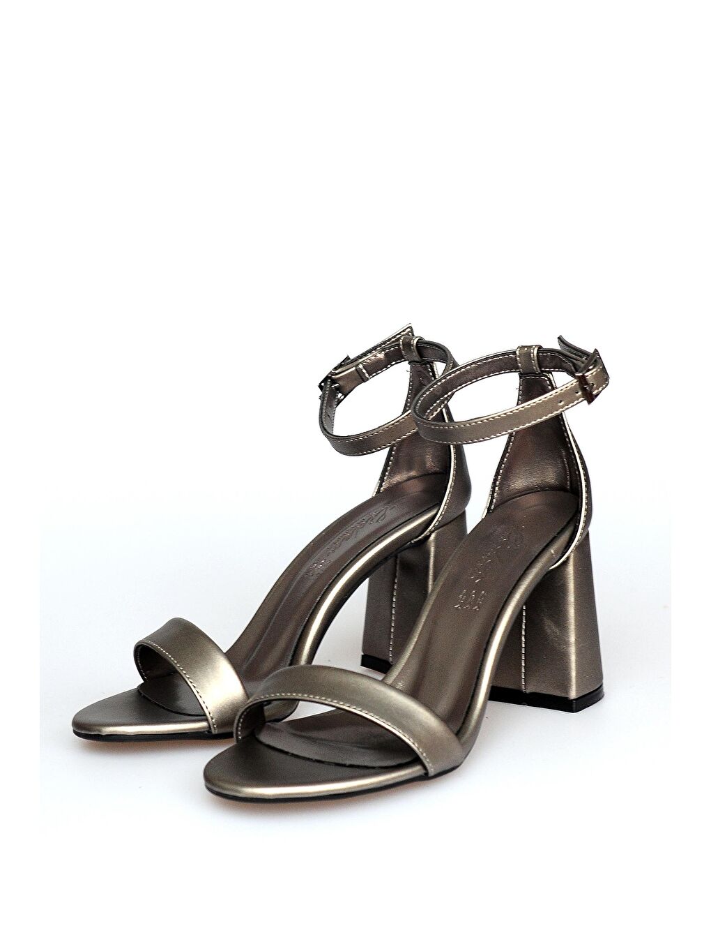 Gri Tek Bant Bilekten Bağlı Kalın Topuklu Kadın Ayakkabı 44-203-22-2