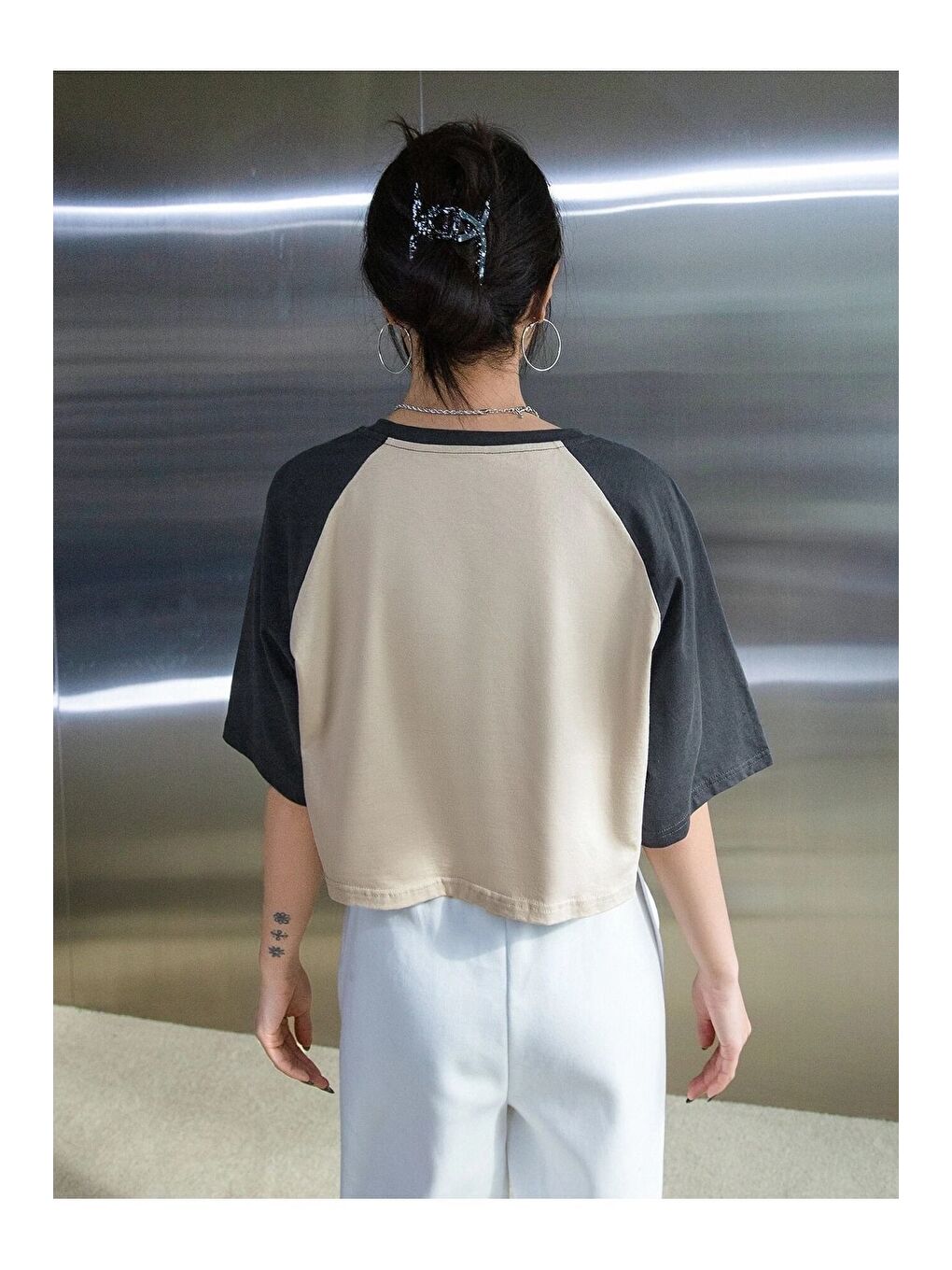 Beyaz Wonderful Mood Süprem Crop T Shirt Bej Füme Baskılı Oversize Bisiklet Yaka Tişört-1