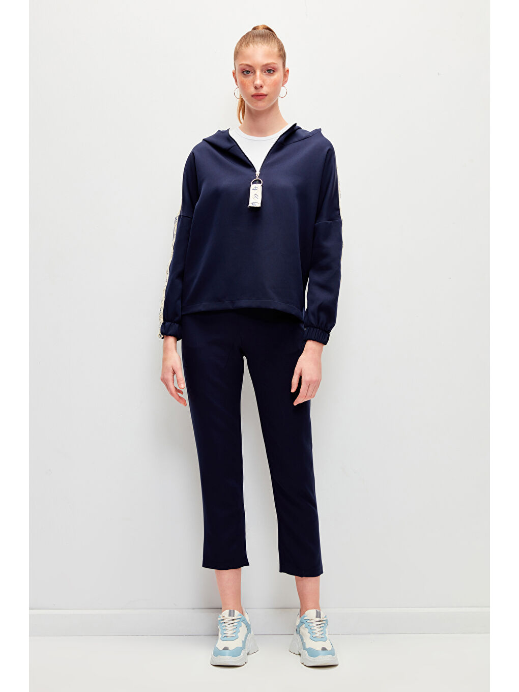 Lacivert Şerit Detaylı Kapüşonlu Eşofman Takımı-1