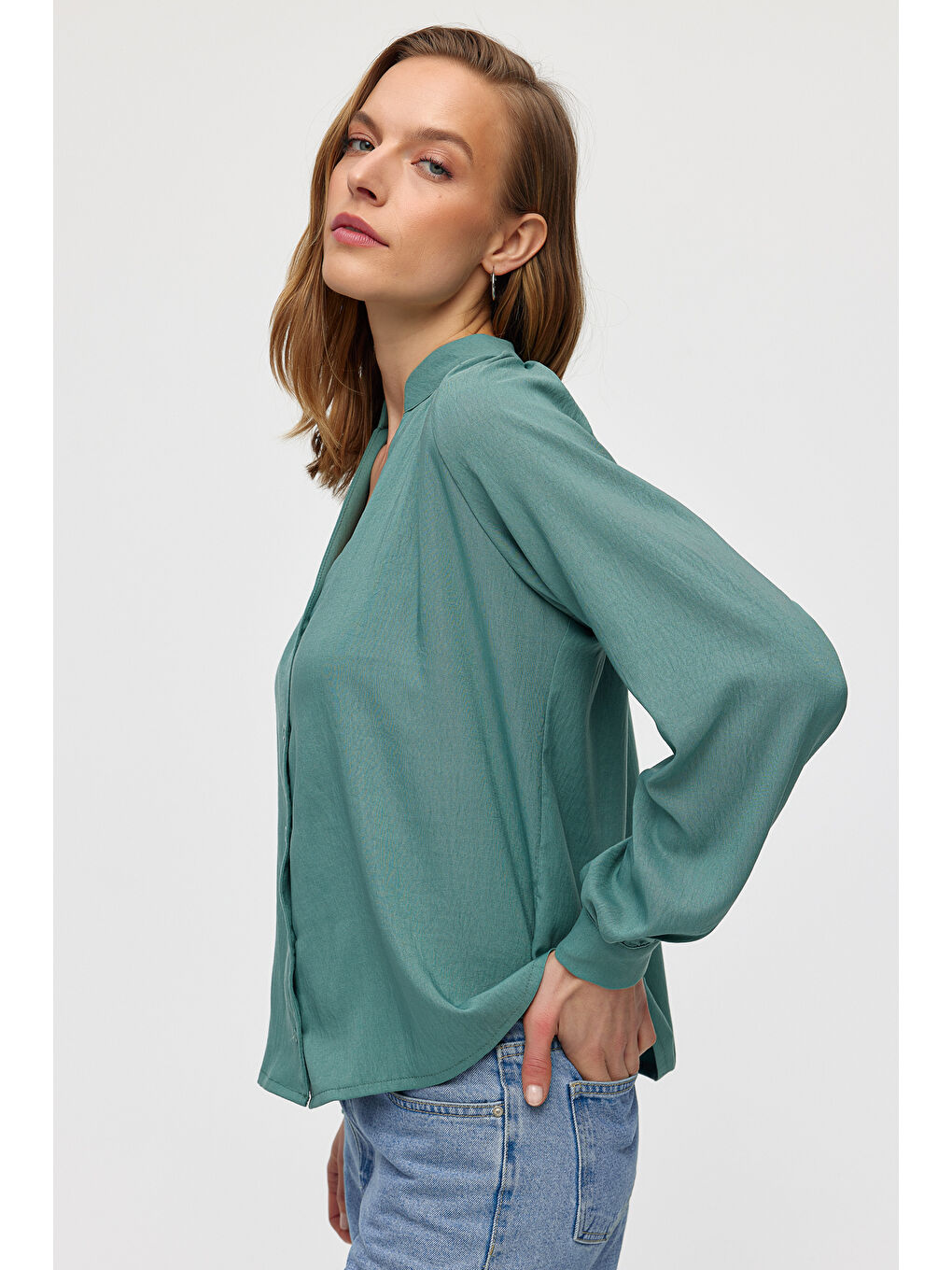 Yeşil Pilise Detaylı Düz Renk  Gömlek-3