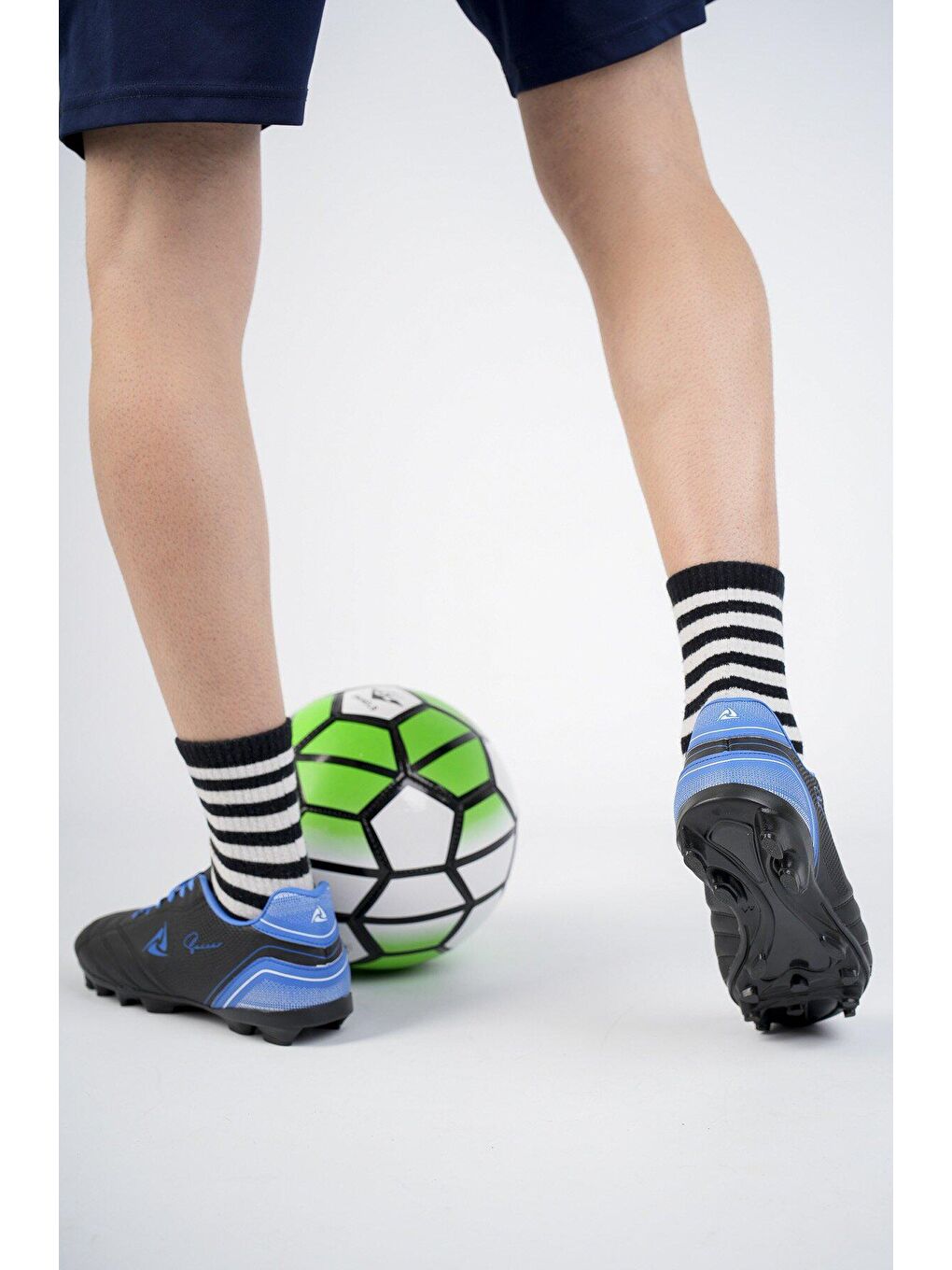 Siyah Pas Unisex Krampon Halı Saha Futbol Spor Ayakkabı-1