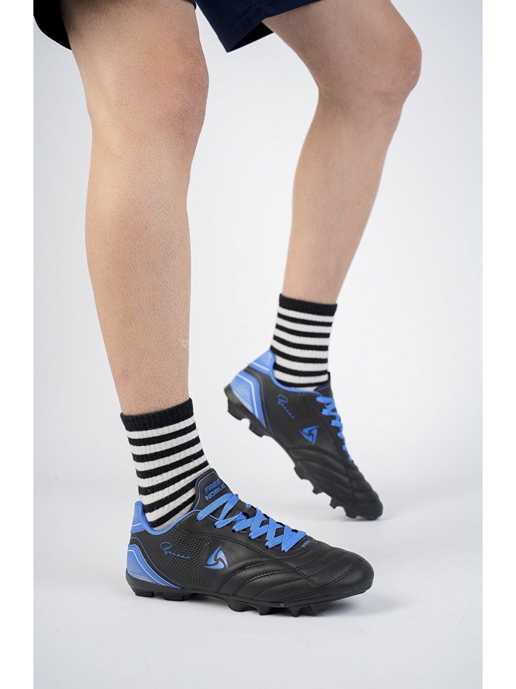 Siyah Pas Unisex Krampon Halı Saha Futbol Spor Ayakkabı-2