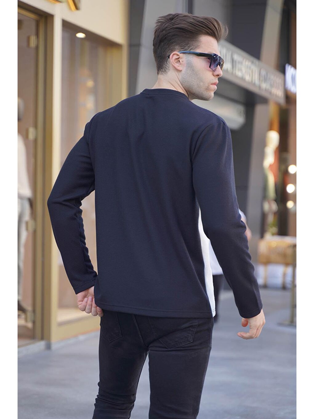 Siyah Renk Bloklu Bisiklet Yaka Sweatshirt 6015-1