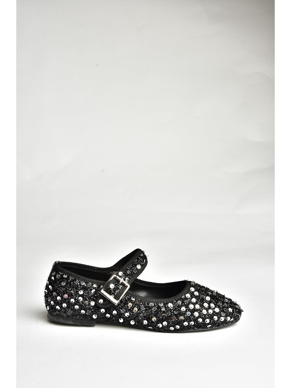 U7256755 Siyah/Gümüş Kadın Babet