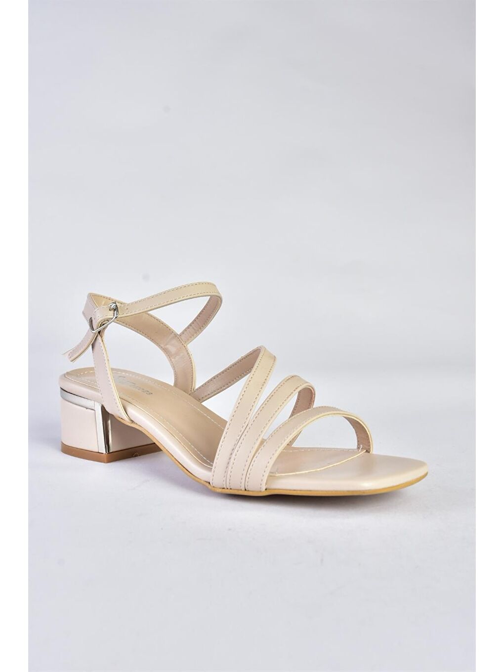 Bej Alçak Topuklu Kadın Ayakkabı P282350409-4