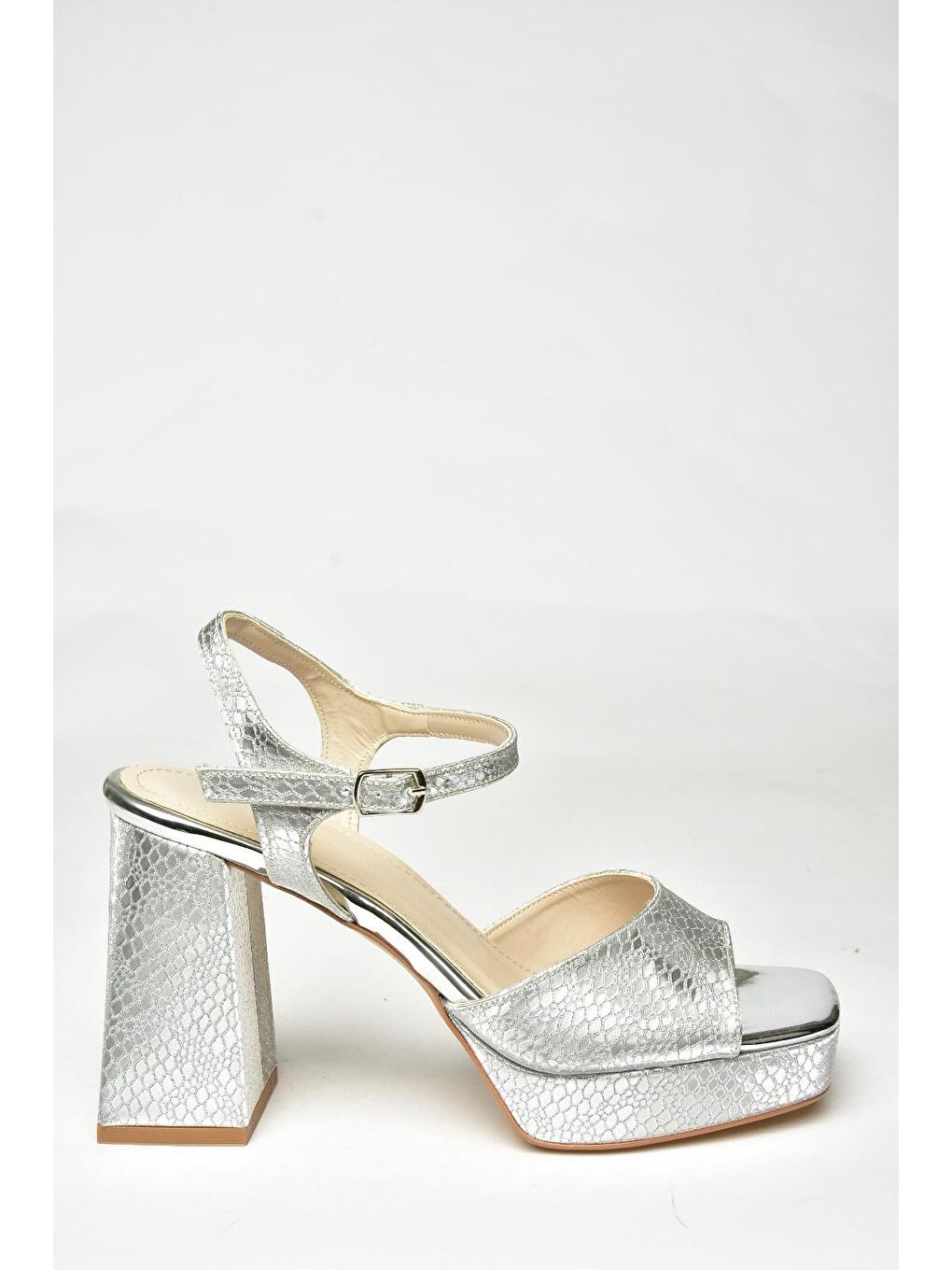 Gri U5691203 Gümüş Kadın Topuklu Ayakkabı
