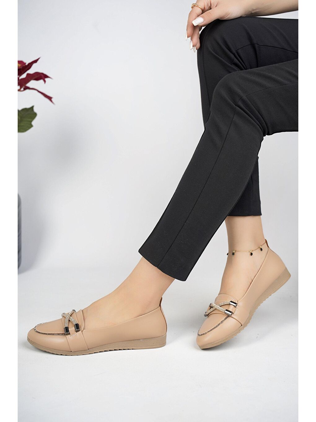 Bej Muggo Grawel  Günlük Şık Tarz ve Rahat Taşlı Kadın Babet-1