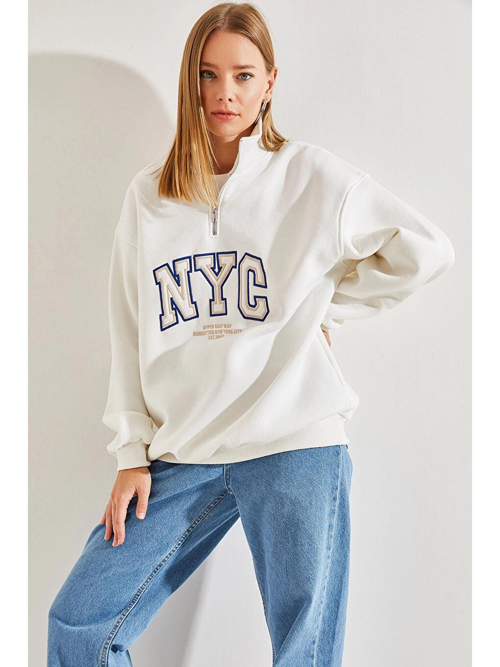 SHADE Beyaz Kadın NYC Baskılı Yakası Fermuarlı Üç İplik Şardonlu Sweatshirt