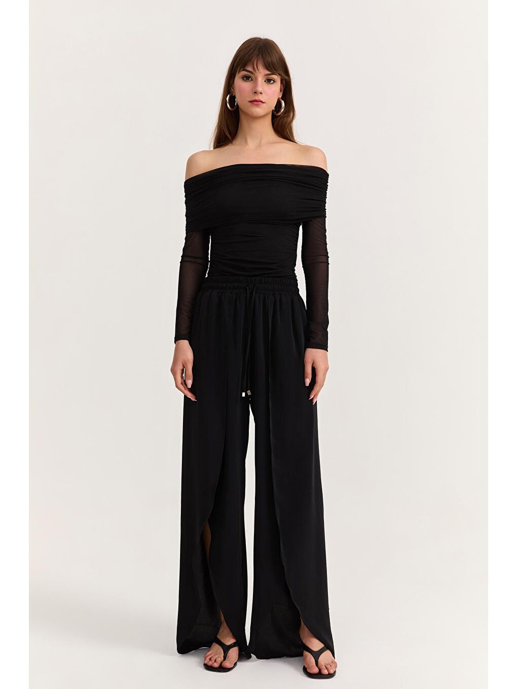 Beli Lastikli Yırtmaç Detaylı Pantolon Siyah-2