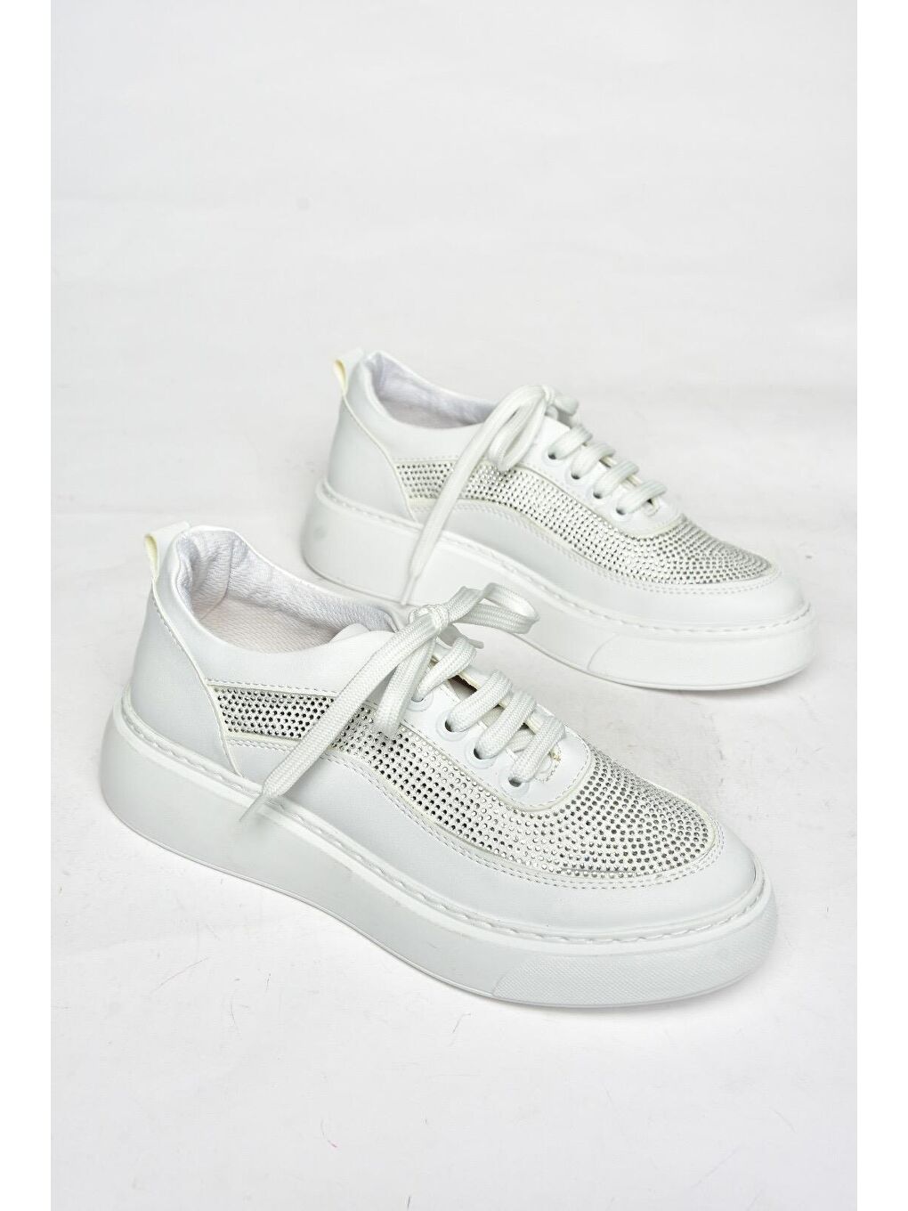 S2740485 Beyaz Kadın Spor-2