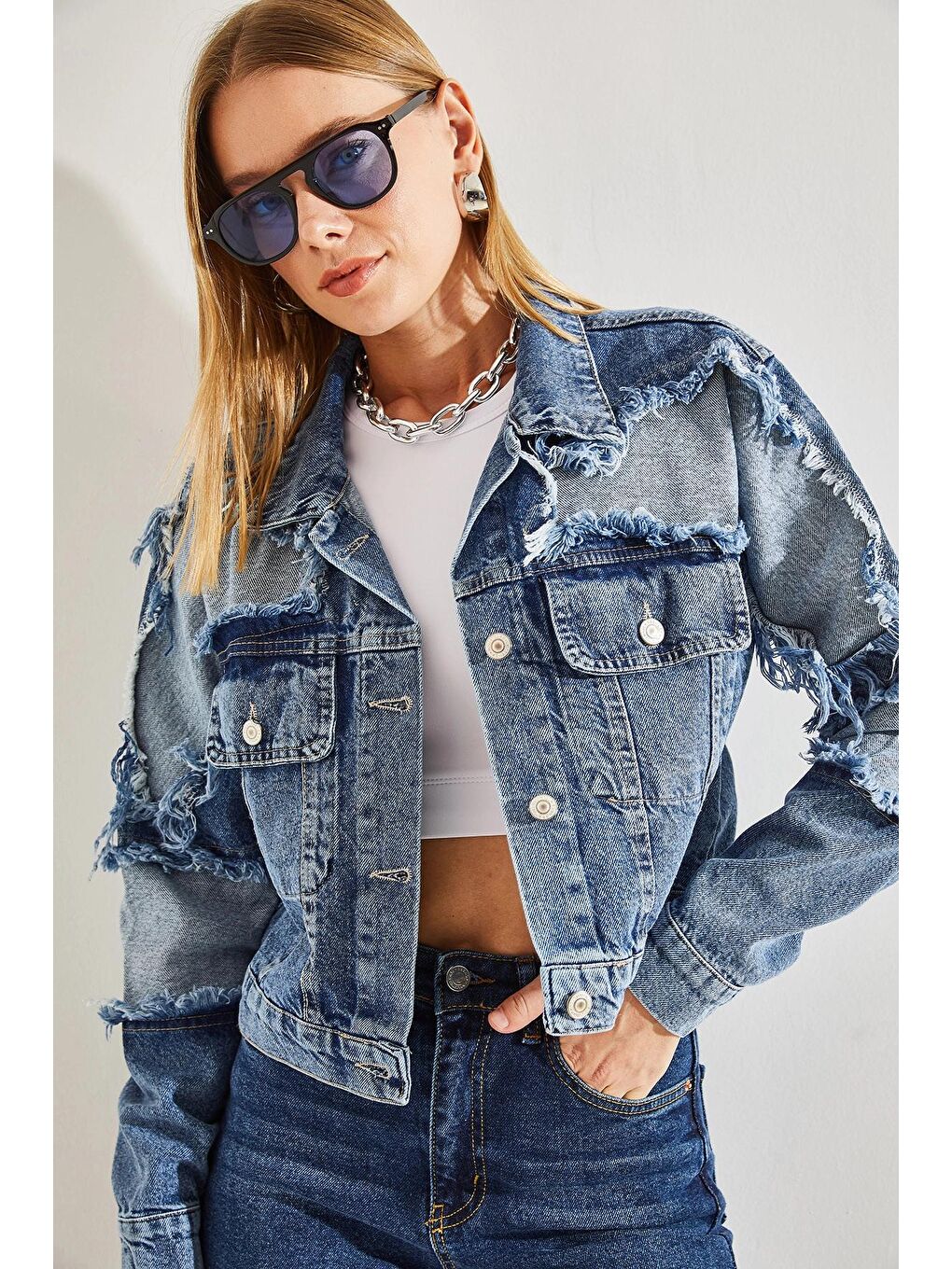 Mavi Kadın Yırtık Detaylı Denim Ceket