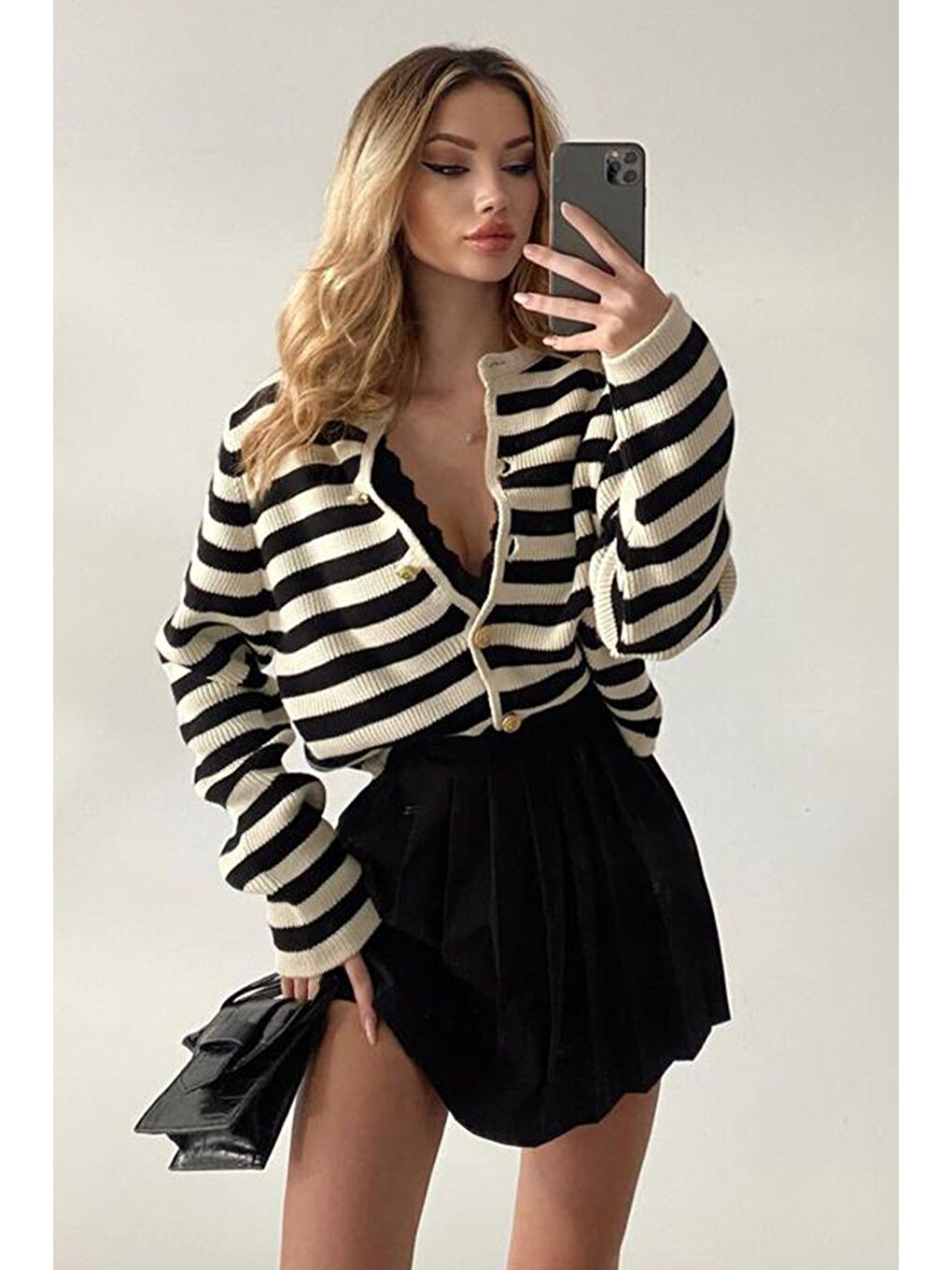 Bej Çizgili Bisiklet Yaka Gold Düğme Detaylı Cotton Hırka-5