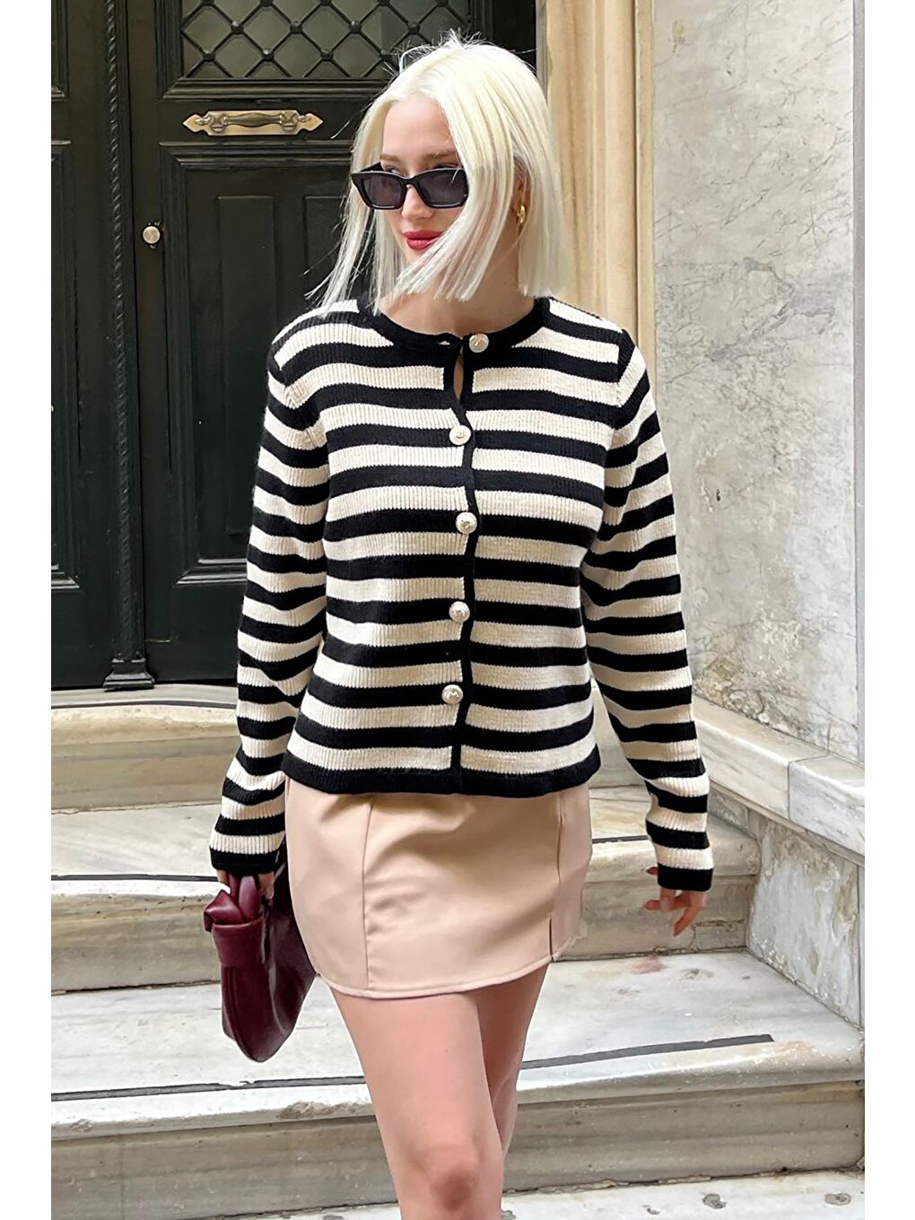 Siyah Çizgili Bisiklet Yaka Gold Düğme Detaylı Cotton Hırka Mg1605-4