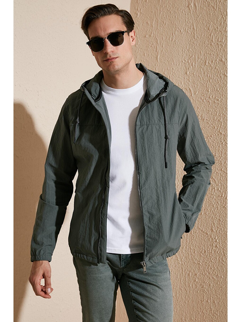 Yeşil Regular Fit Kapüşonlu Cepli Mevsimlik Mont 497glenn