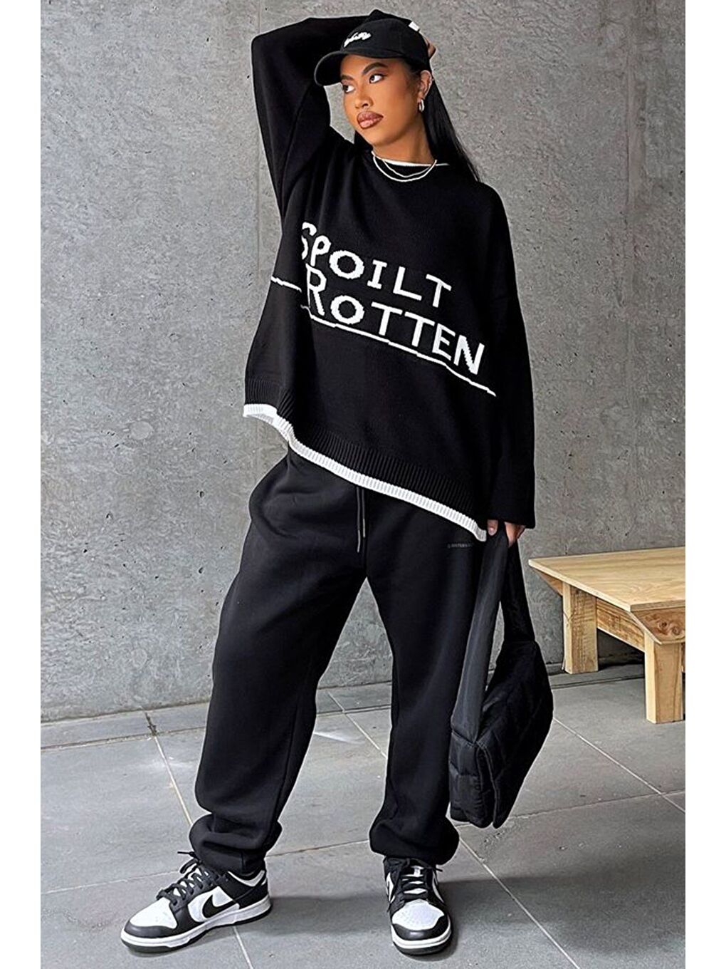 Siyah Yazılı Oversize Bisiklet Yaka Kadın Kazak-7