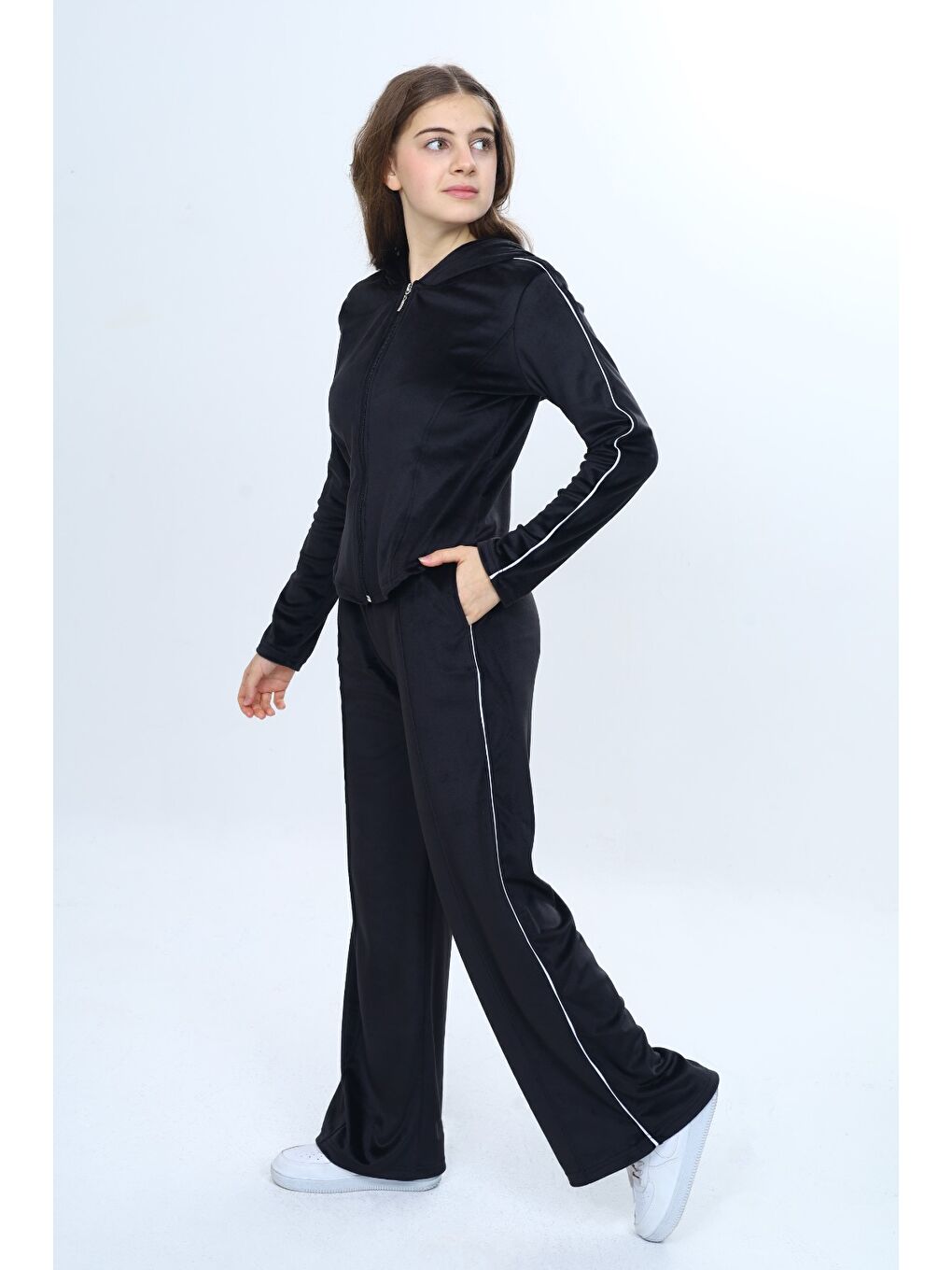 Siyah Kız Çocuk 2'li Takım Fermuarlı Kapüşonlu Cepli Sweatshirt & Beli Lastikli Bol Paça Cepli Eşofman Alt-1