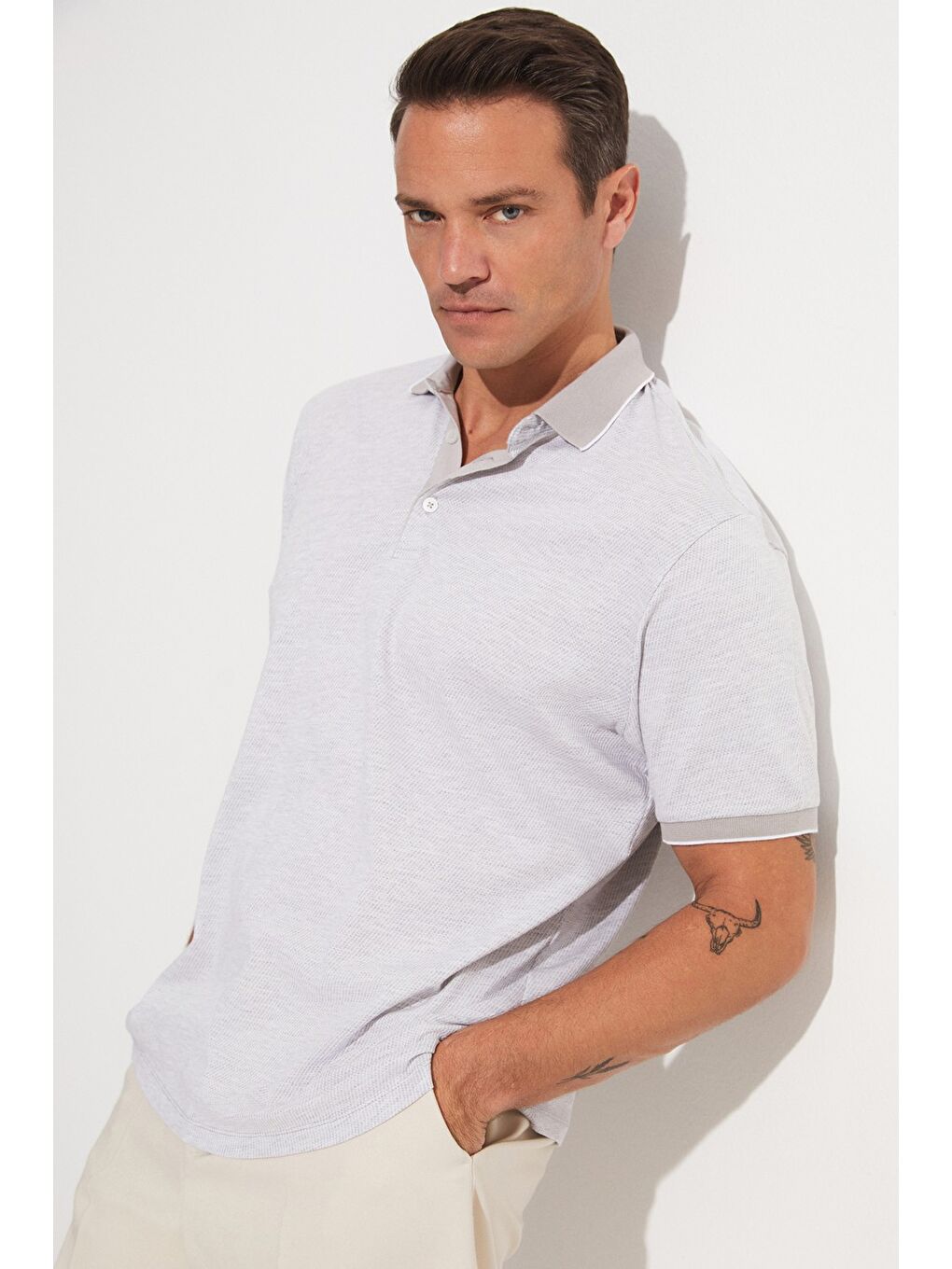 Gri Polo Yaka Kısa Kollu Erkek Tişört-1
