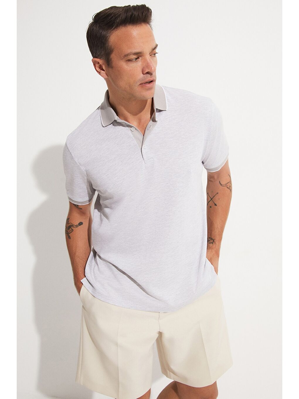 Gri Polo Yaka Kısa Kollu Erkek Tişört-2