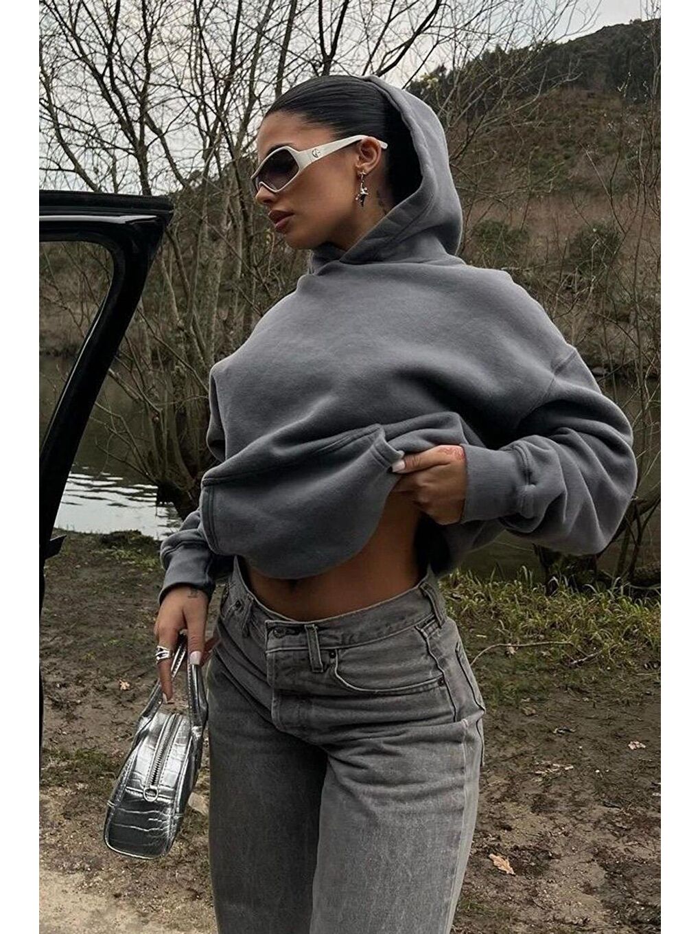 Gri Füme Kapüşonlu Şardonlu Oversize Cepli Sweatshirt Mg2206-1