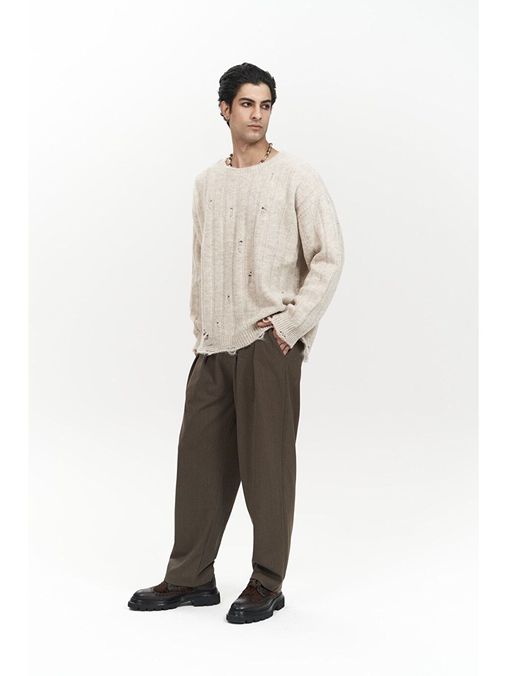 Vincent Yırtık Detay Bej Erkek Triko Kazak