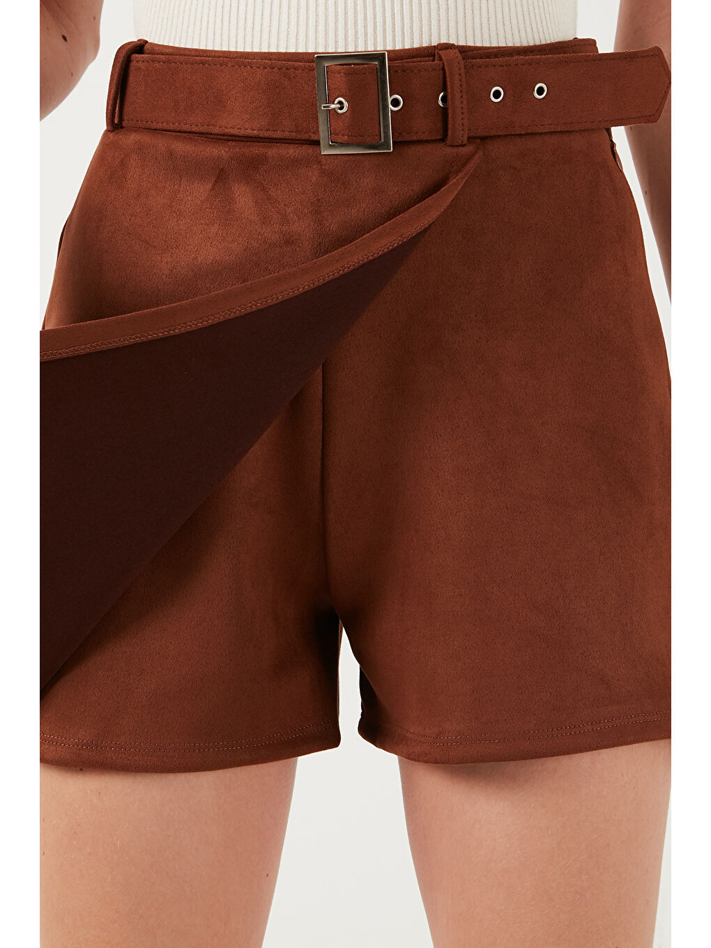 Kahverengi Kışlık Regular Fit Asimetrik Kesim Fermuarlı Kadın Şort Etek 5865973-5