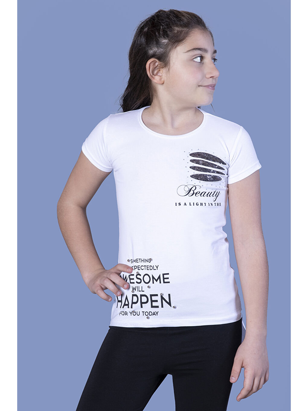 Beyaz Kız Çocuk Tişört Göğsü Lazer Kesim Taşlı